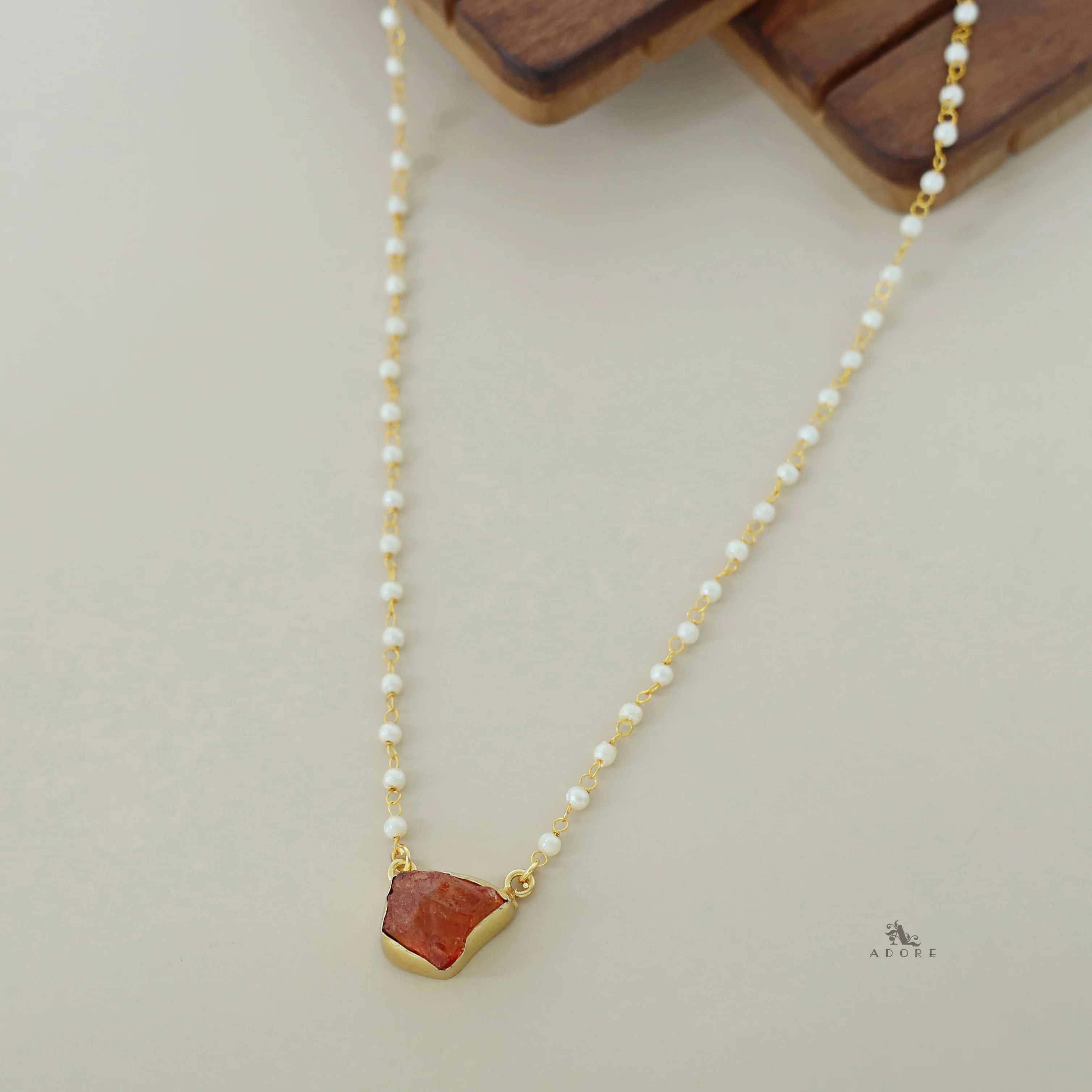 Nasmiya Dyed Stone Neckpiece - Image 8