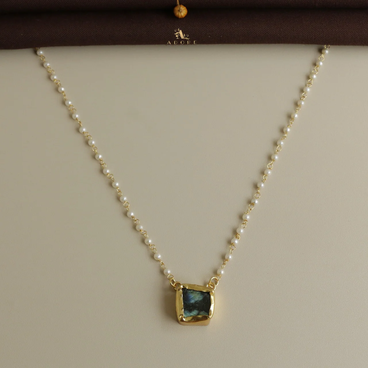 Nasmiya Raw Stone Neckpiece - Image 19