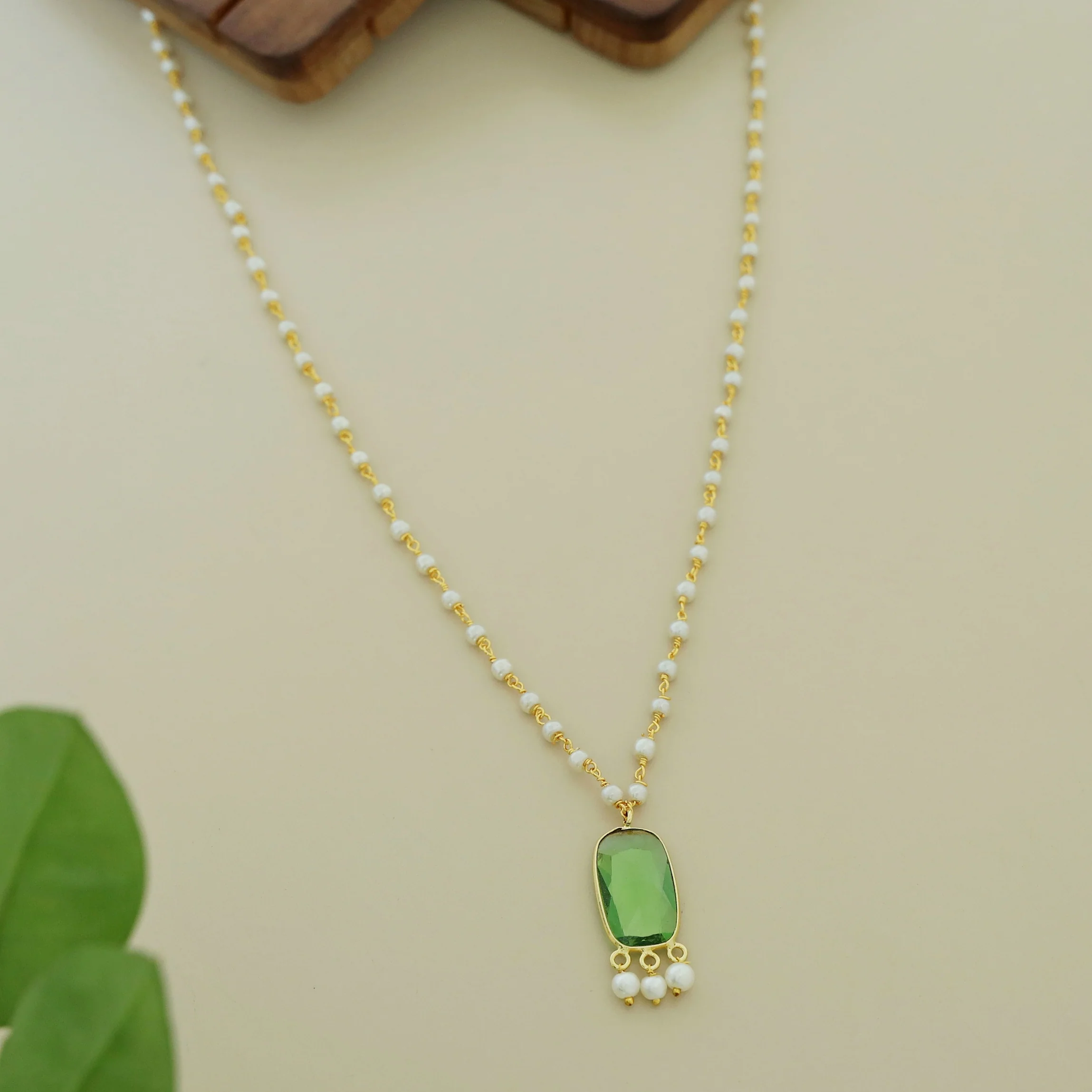 Nasmiya Rectangle Glossy Long Neckpiece - Image 4