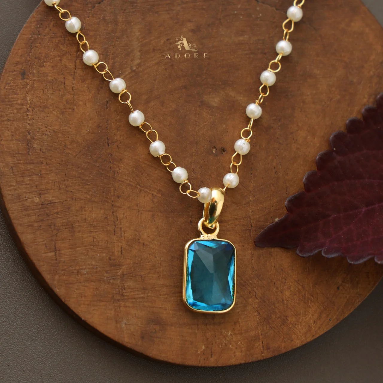 Nasmiya Rectangle Glossy Neckpiece With Earring - Image 13