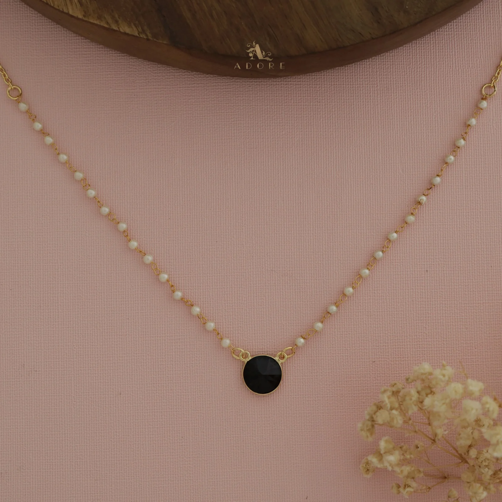 Nasmiya Round Neckpiece - Image 11