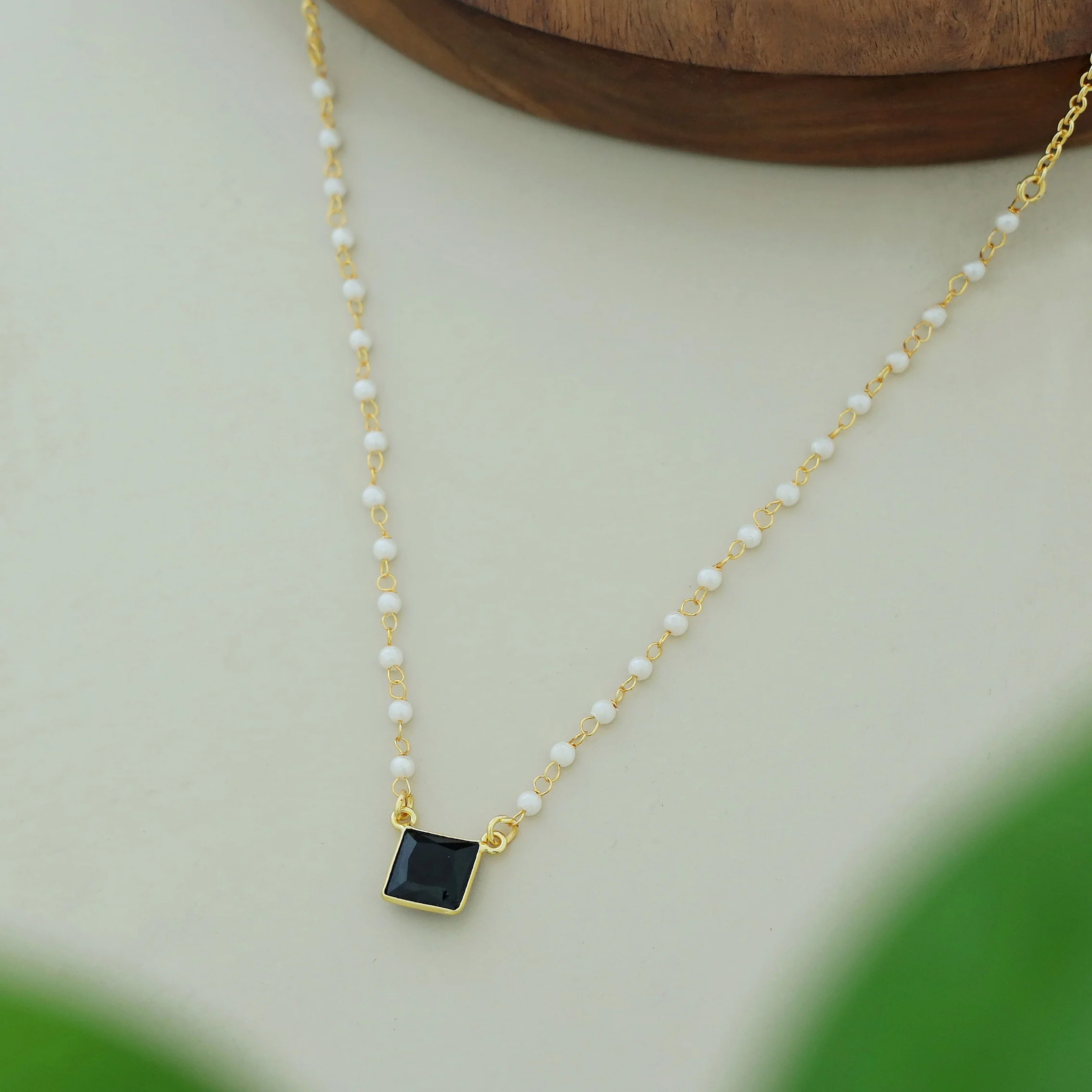 Nasmiya Square Neckpiece - Image 3