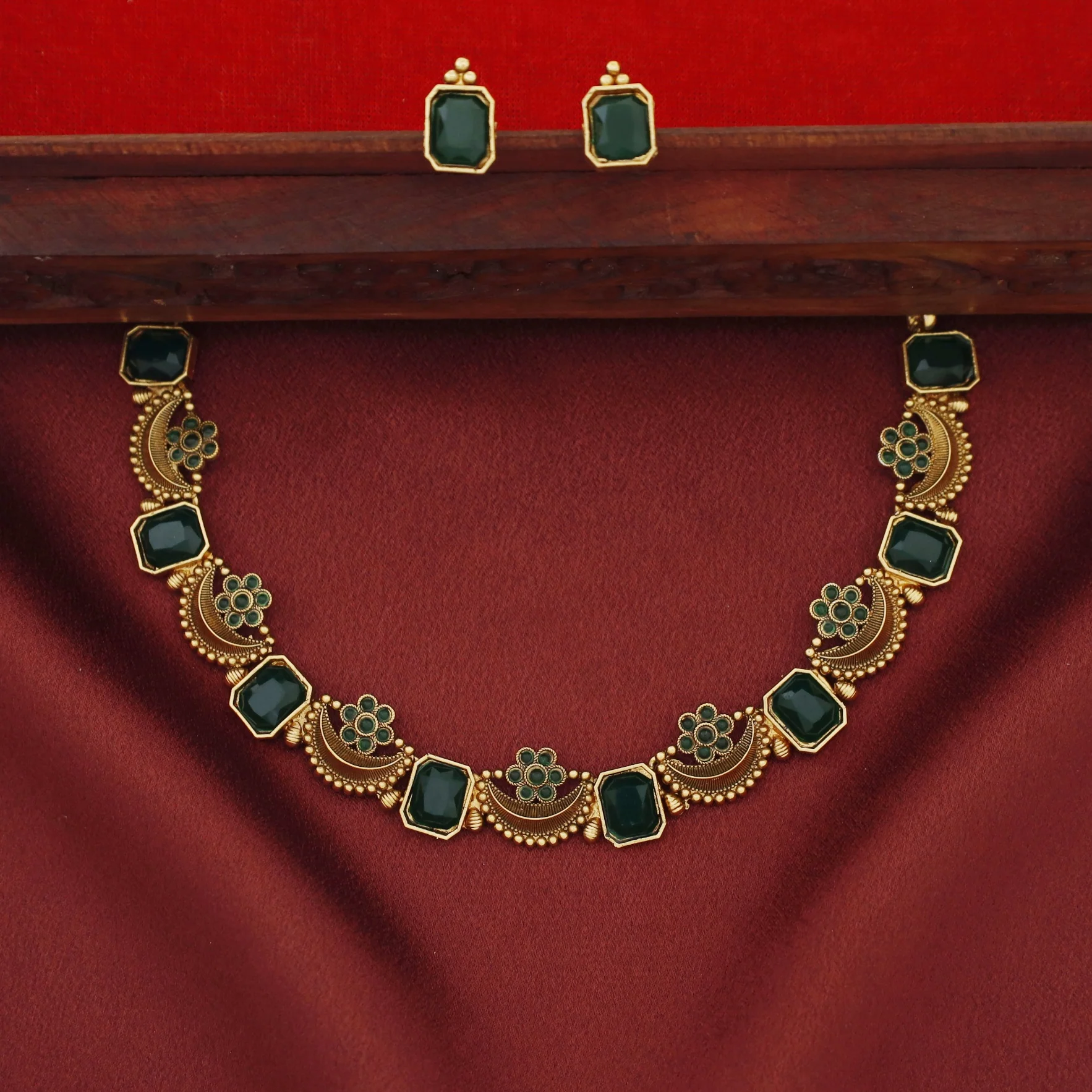 Navabha Curved Rectangle Half Moon Flower Short Neckpiece with Stud - Image 4