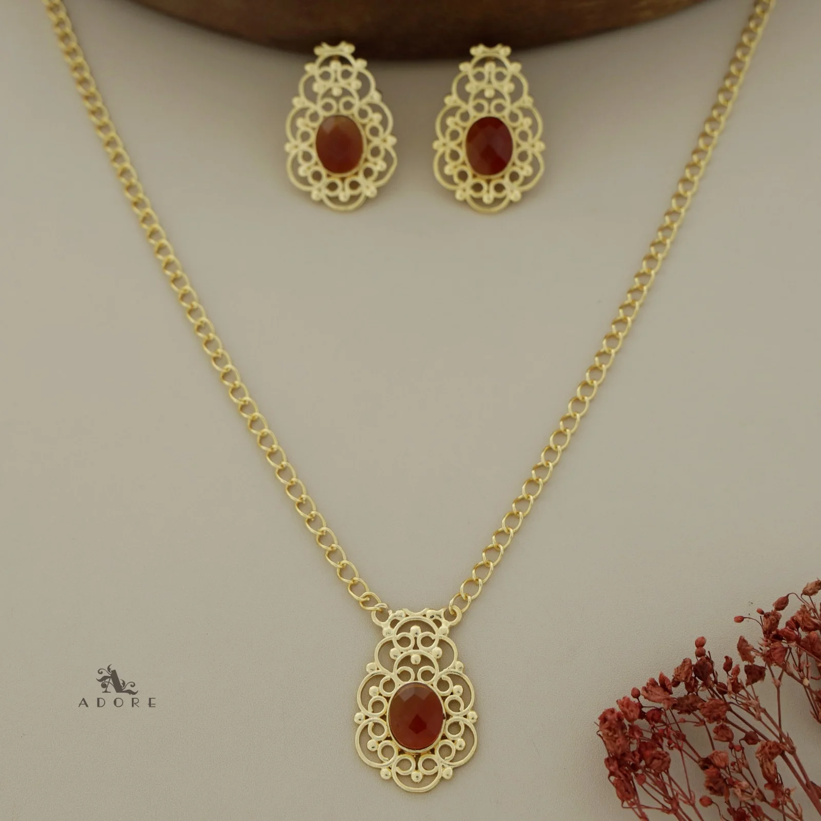 Nayika Glossy Oval Neckpiece With Earring - Image 6