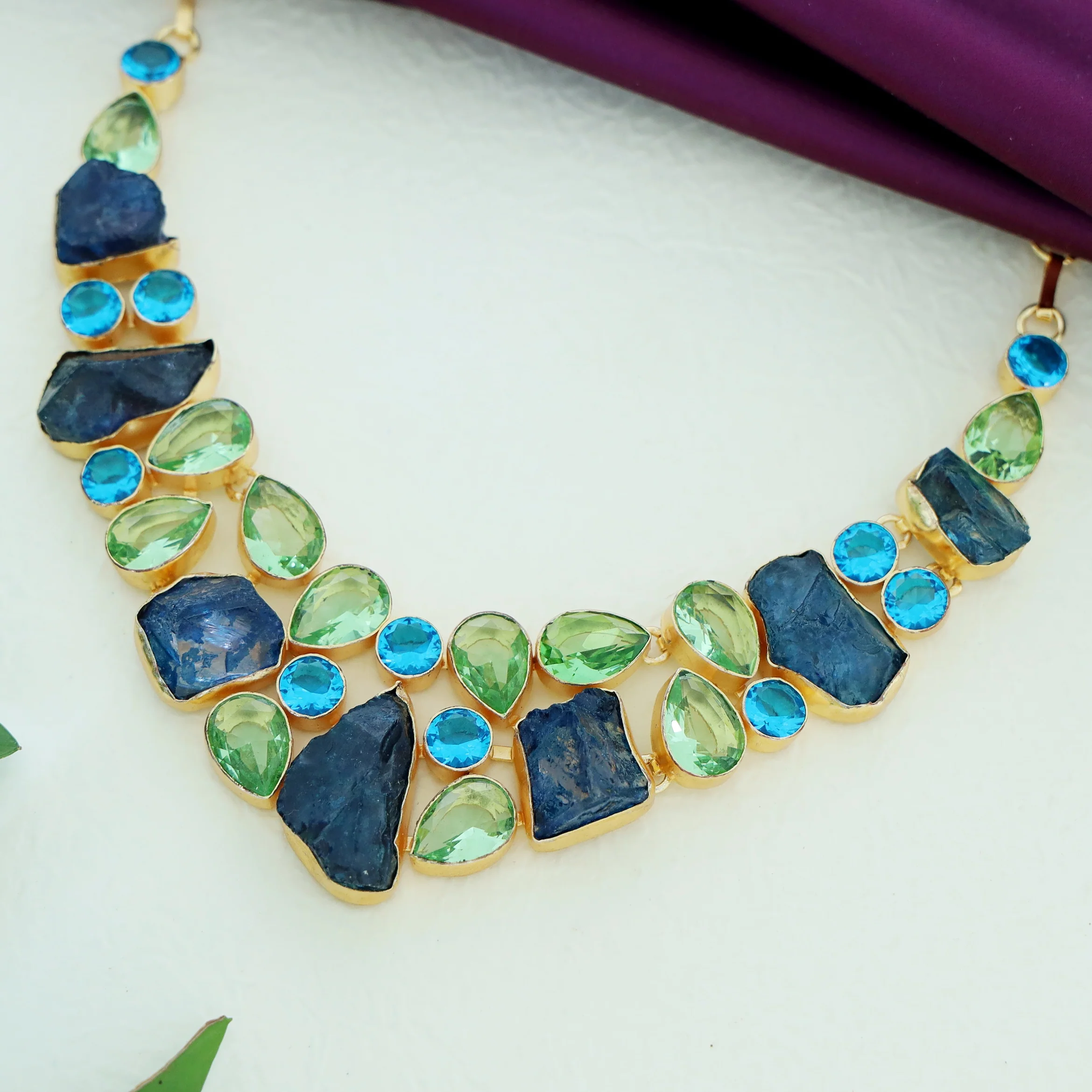 Delaney Neckpiece - Image 3
