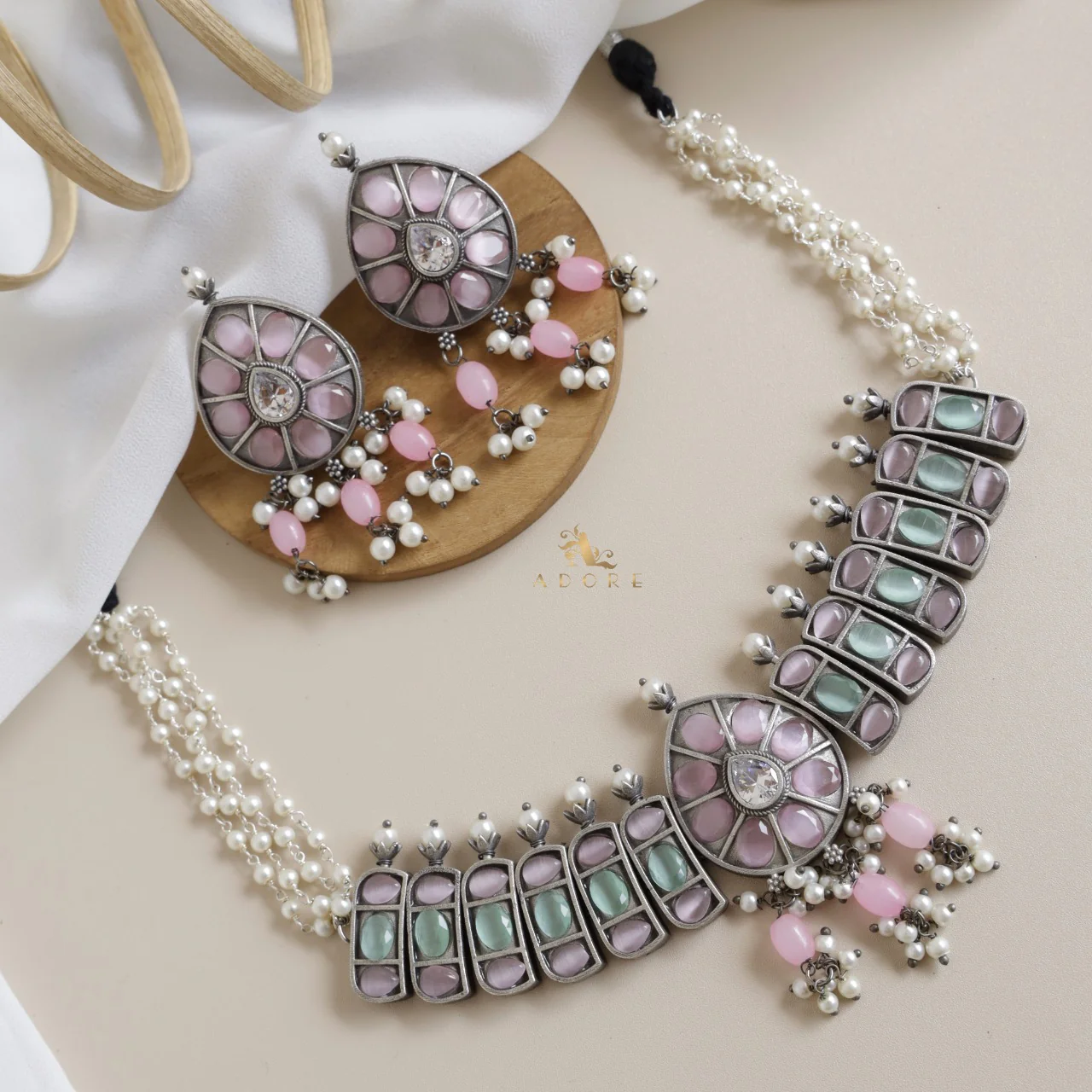 Niranjana Antique Choker With Earring - Image 3