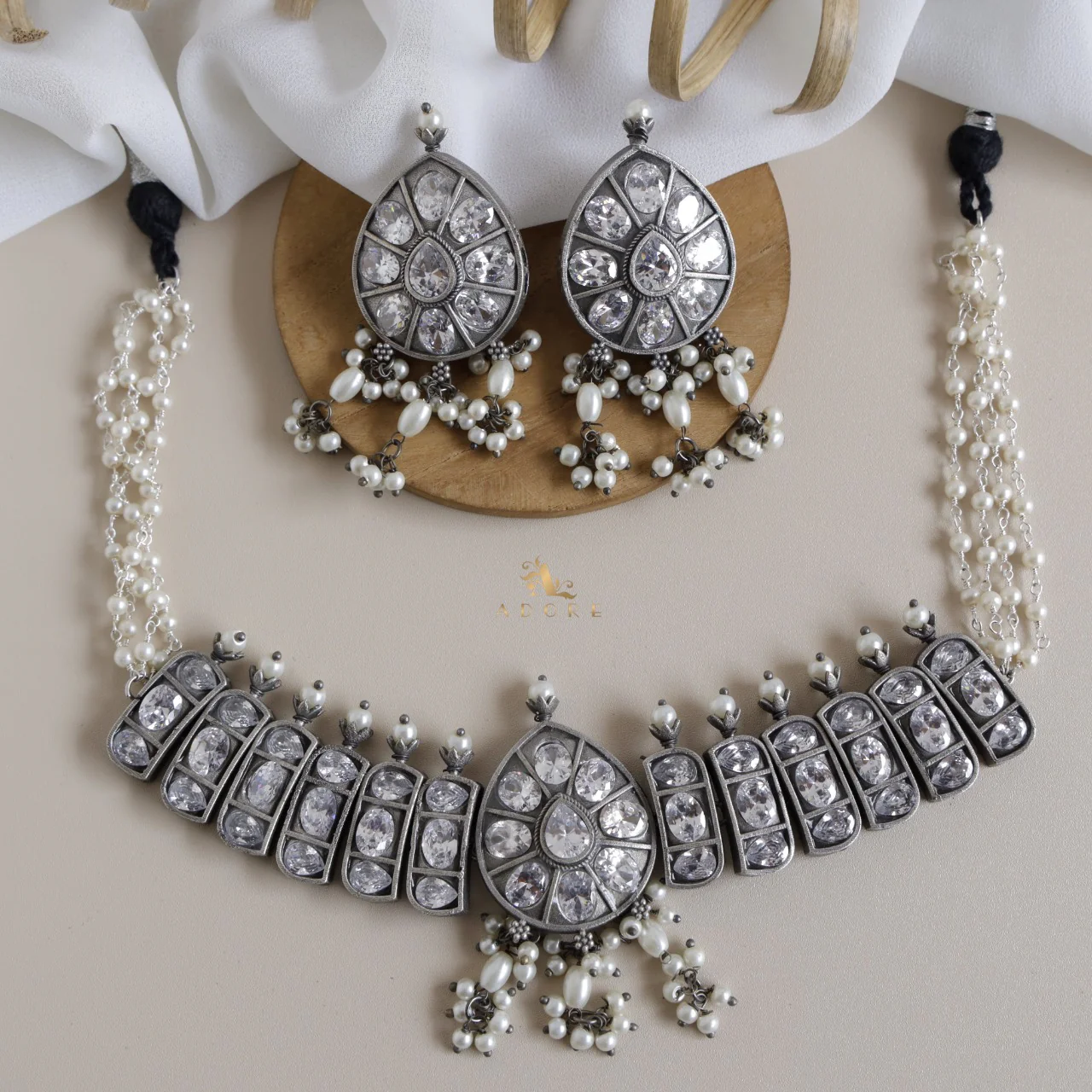 Niranjana Antique Choker With Earring - Image 7