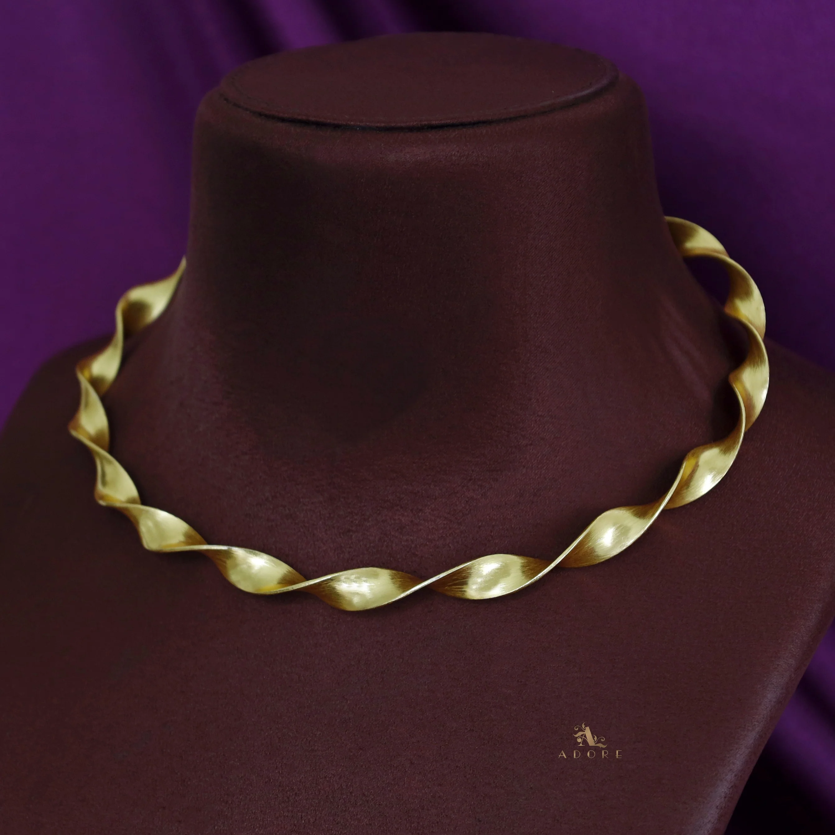 Neora Golden Plated Curly Neck Cuff - Image 2