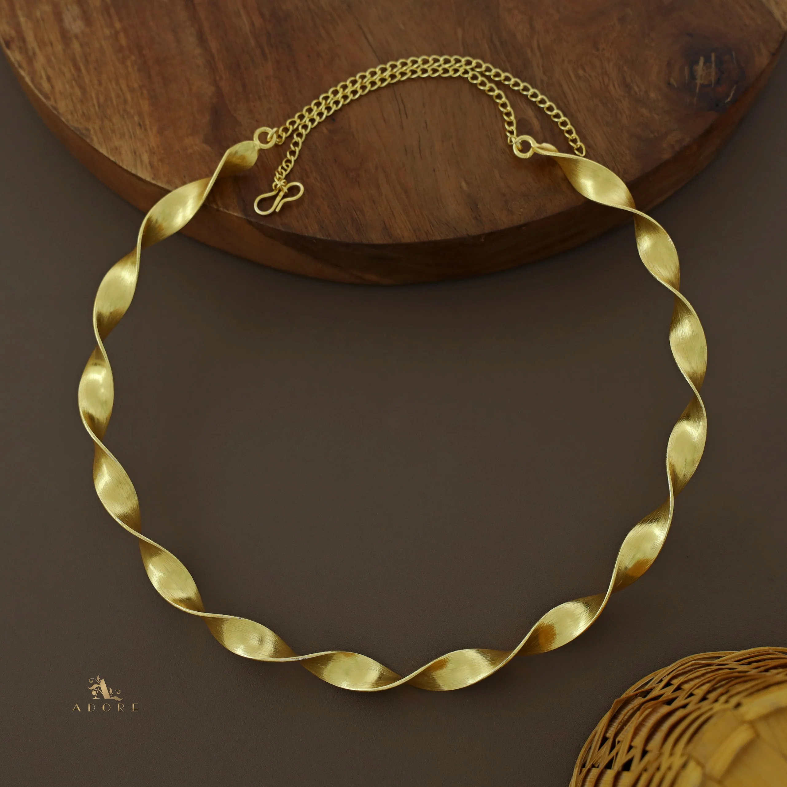 Neora Golden Plated Curly Neck Cuff - Image 3
