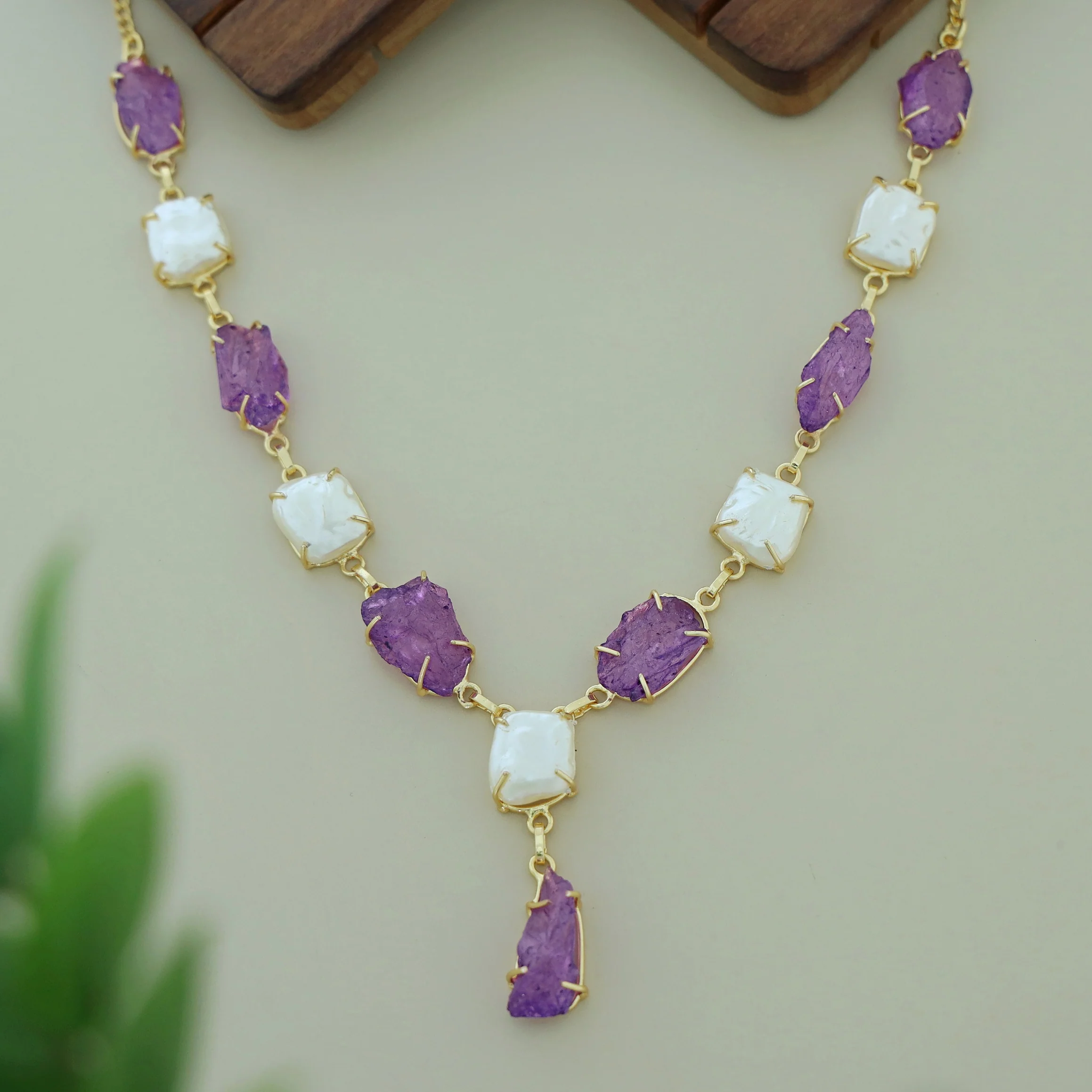 Nessa Claw Baroque + Dyed + Raw Stone Neckpiece - Image 11