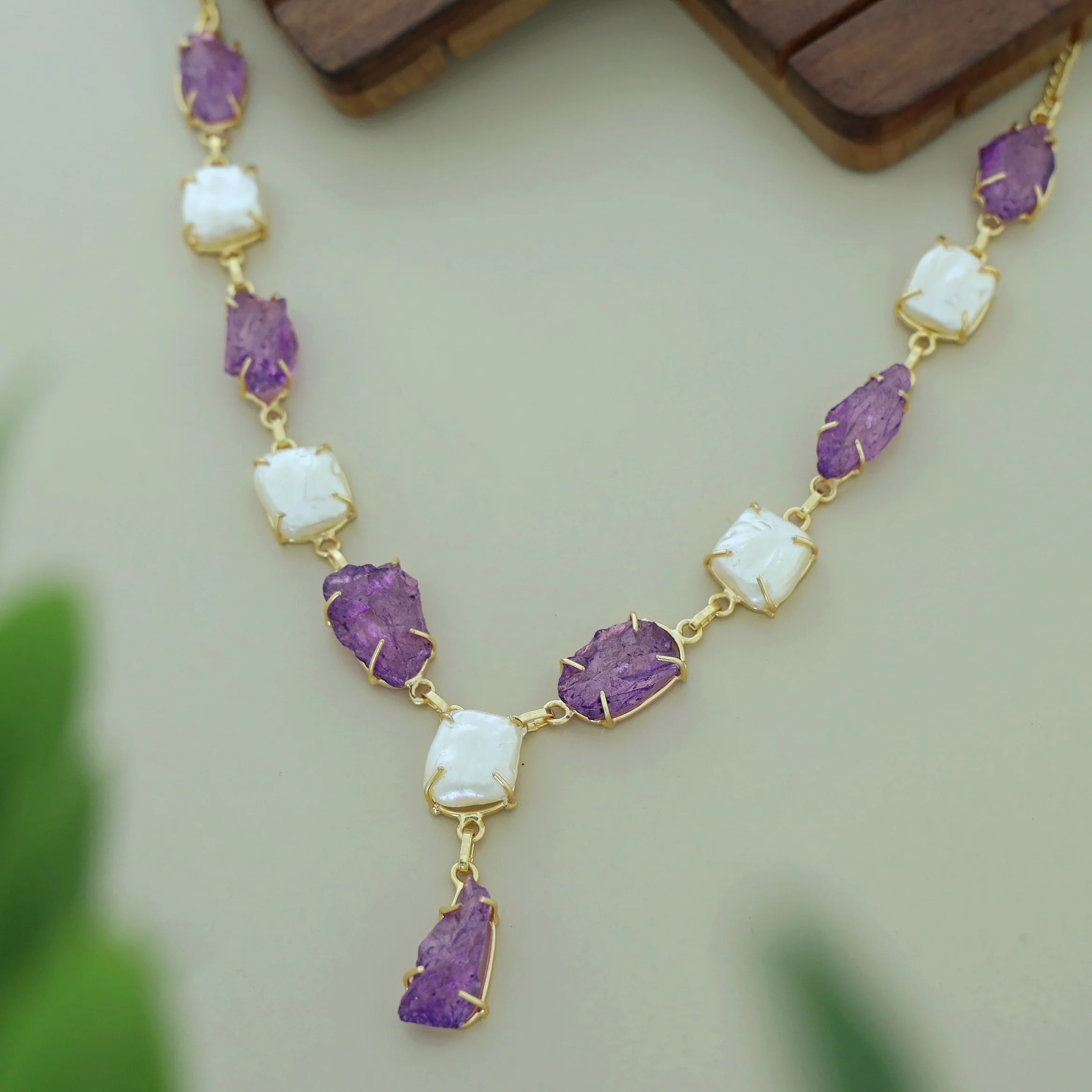 Nessa Claw Baroque + Dyed + Raw Stone Neckpiece - Image 12