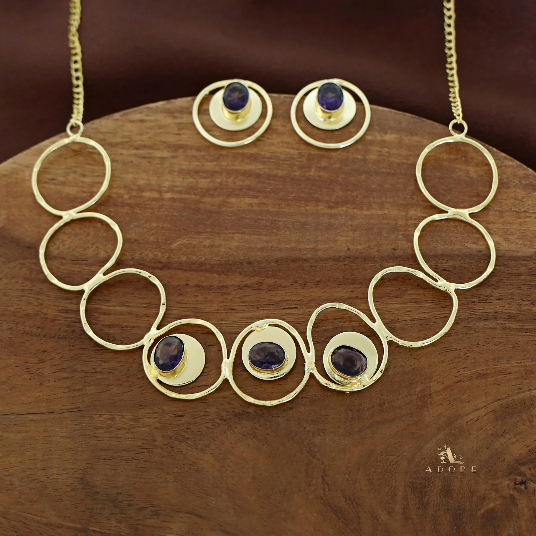 Netra Golden Circle Glossy Neckpiece With Earring - Image 3