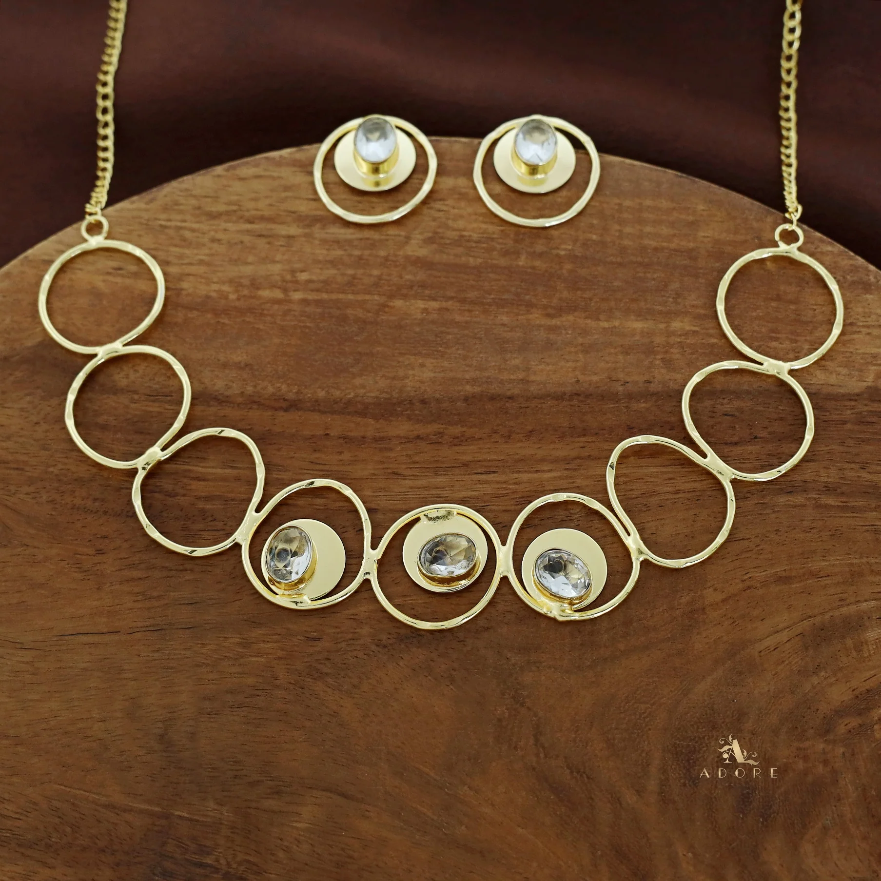 Netra Golden Circle Glossy Neckpiece With Earring - Image 6