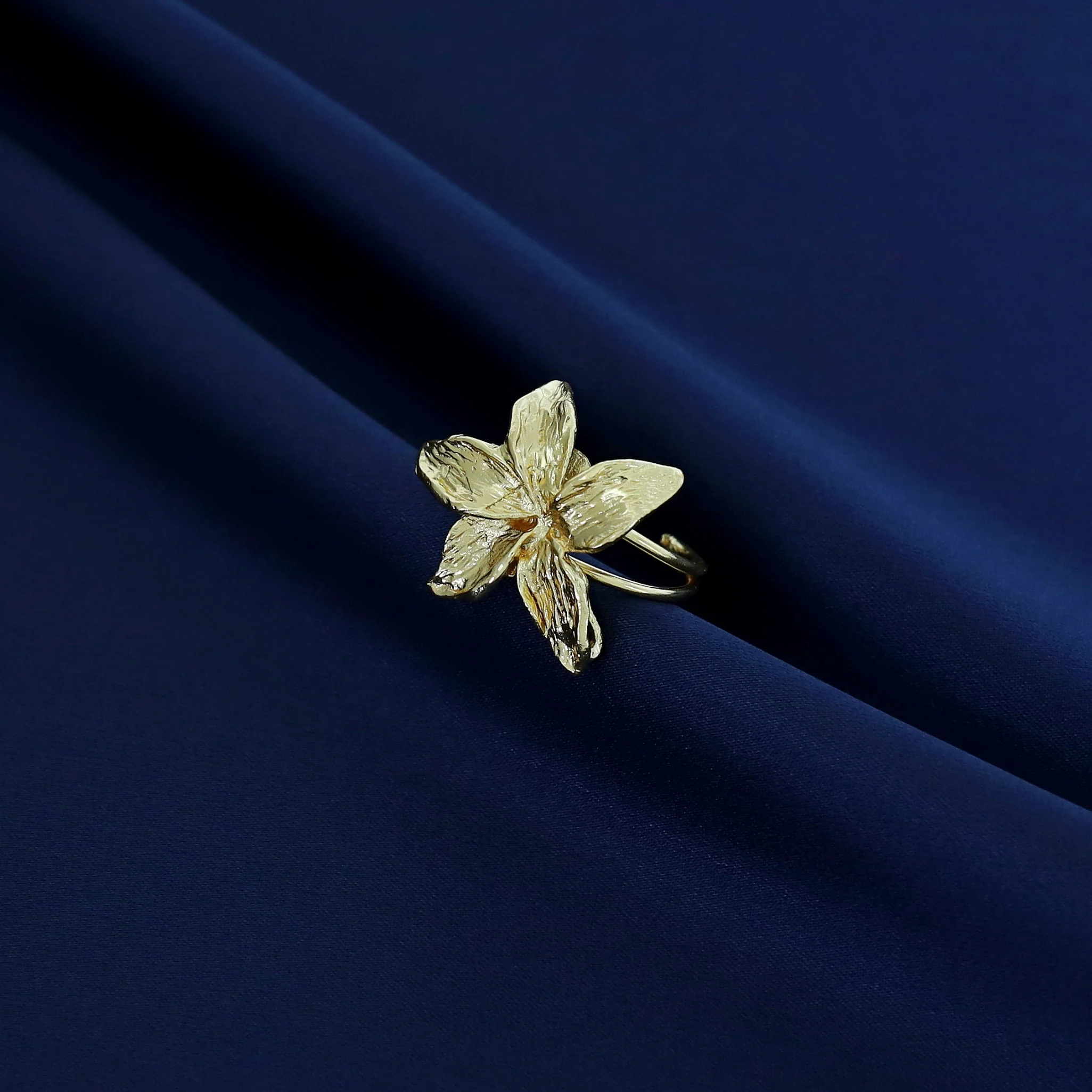 Nidhalya Golden Textured Flower Ring - Image 2