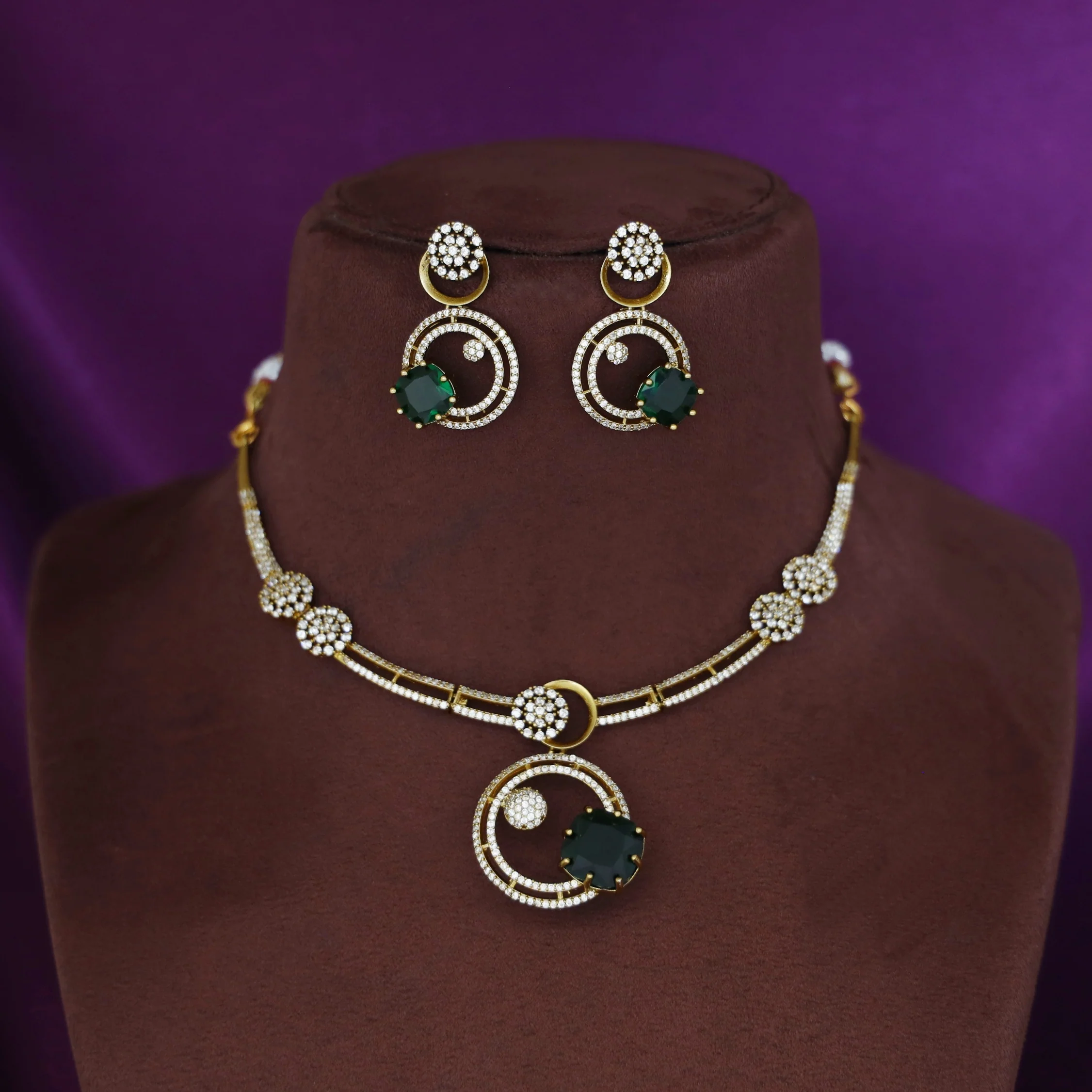 Nidra Claw Glossy AD Stone Stiff Short Neckpiece With Earring - Image 3