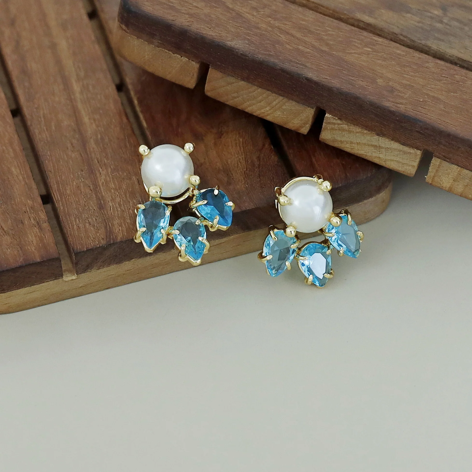 Nigala Fresh Water Pearl Glossy Earring - Image 2