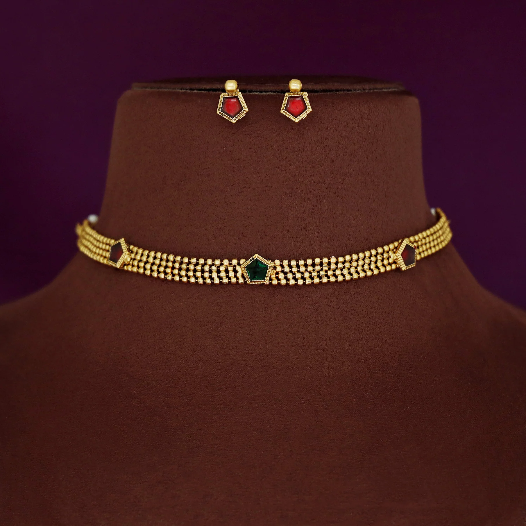 Nihari Golden Ball Enamel 3 Pentagon Choker With Stud - Image 7