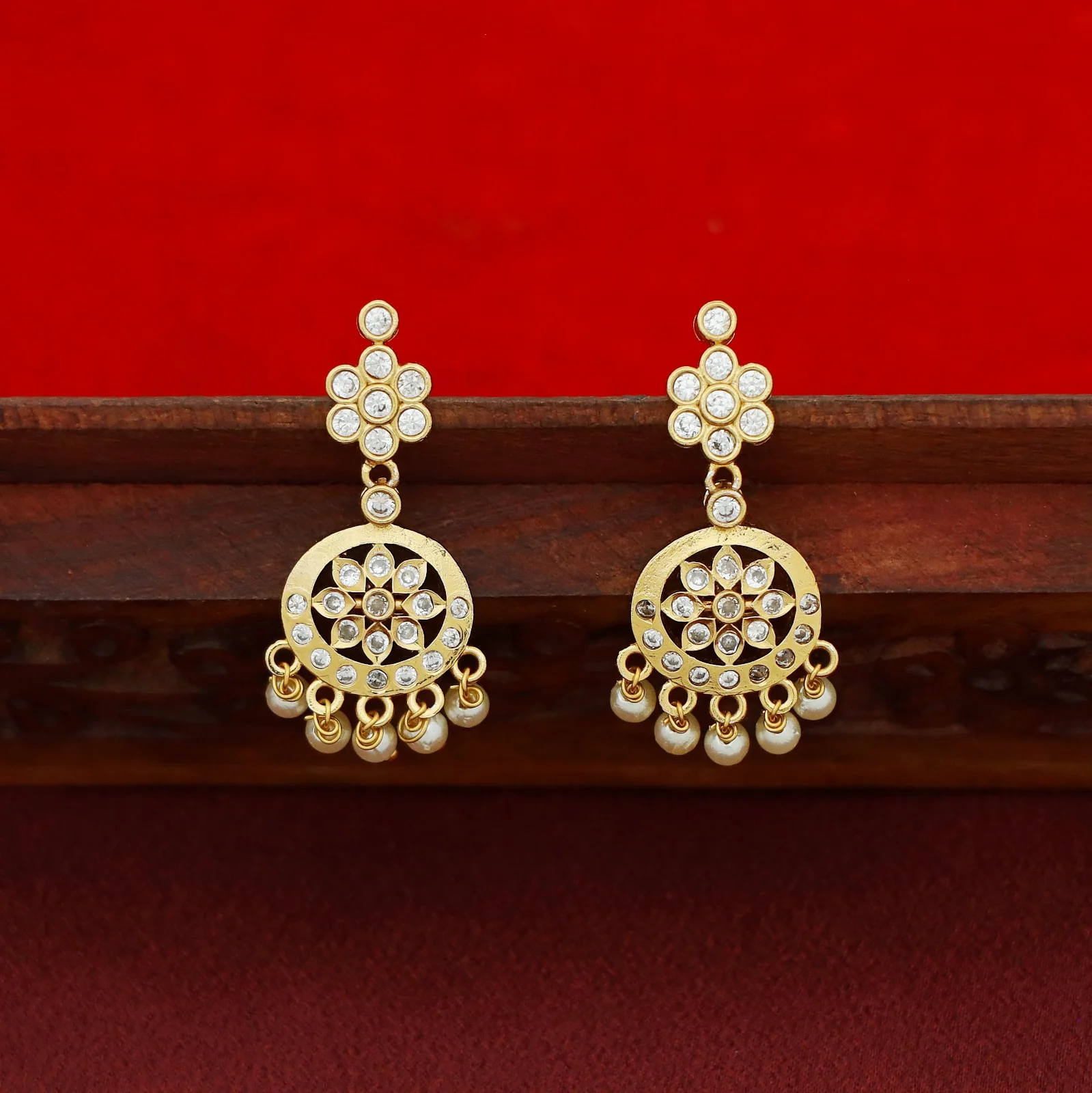 Niharika AD Stone Pearl 2 Layer Short Neckpiece With Earring - Image 8