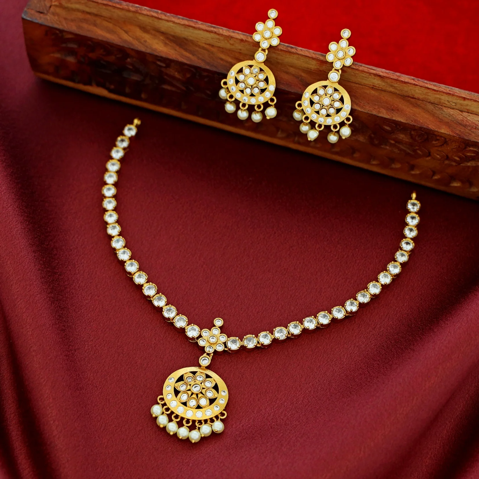 Niharika AD Stone Pearl Short Neckpiece With Earring - Image 3
