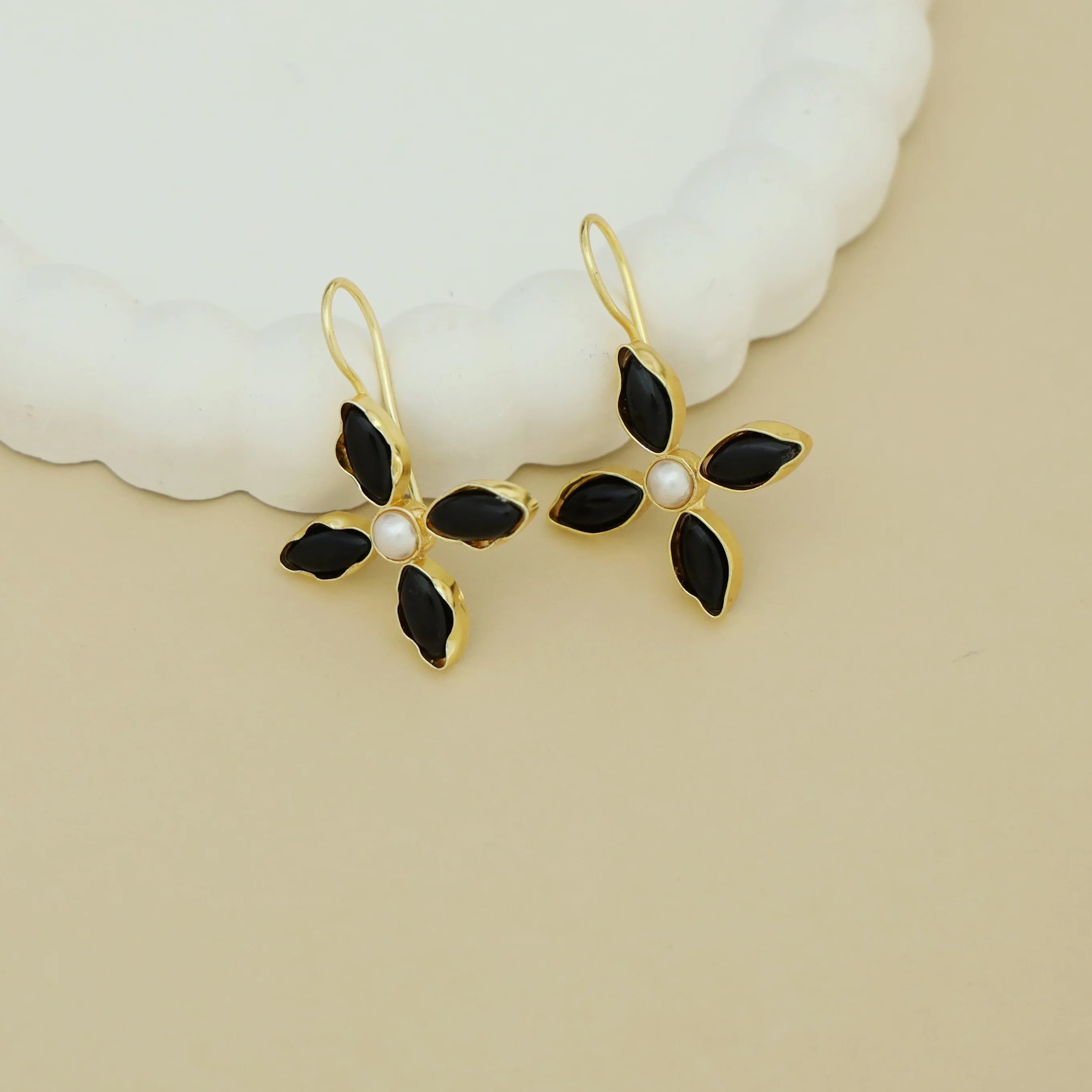 Nimi Tetra Petal Pearl Glossy Drop - Image 10