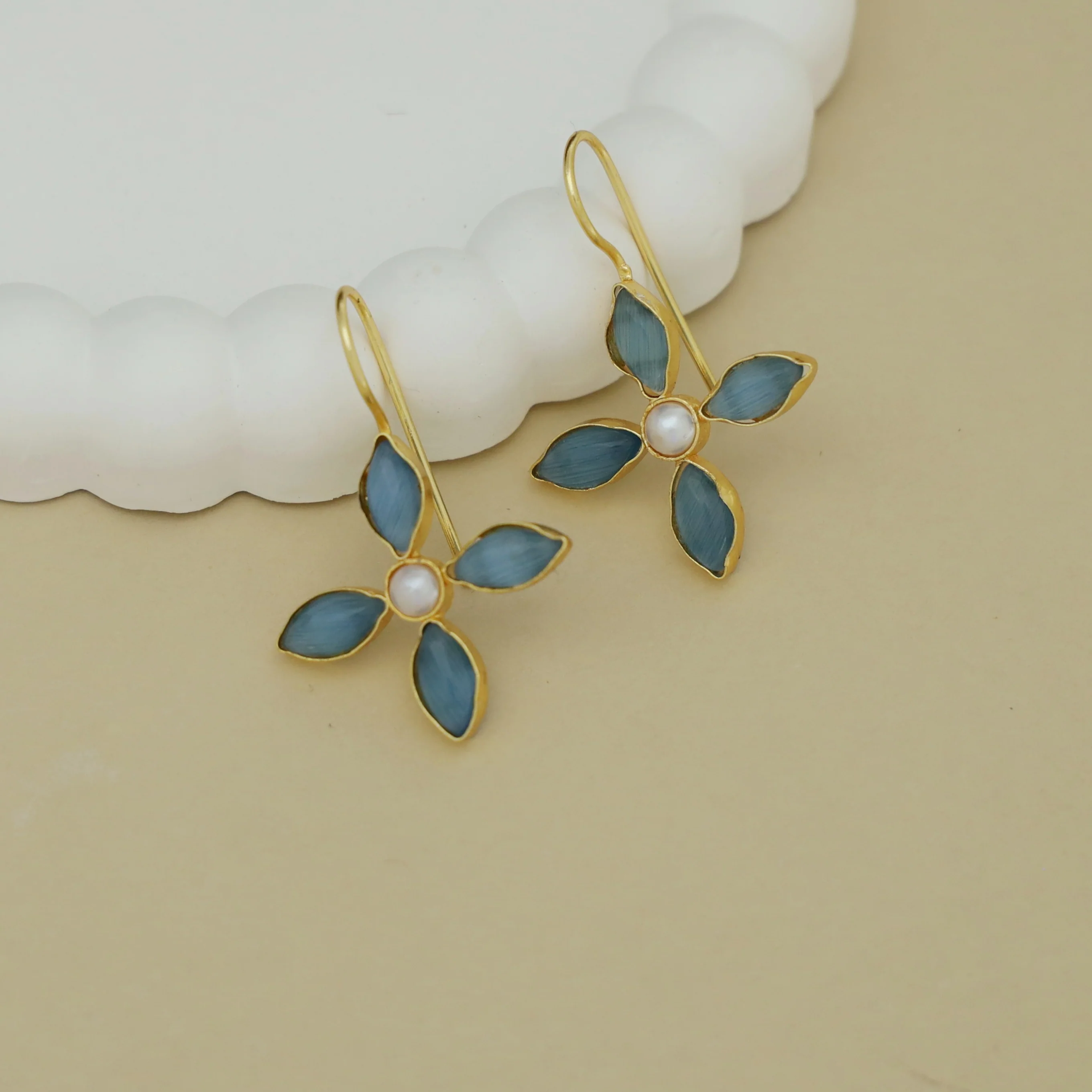 Nimi Tetra Petal Pearl Glossy Drop - Image 5