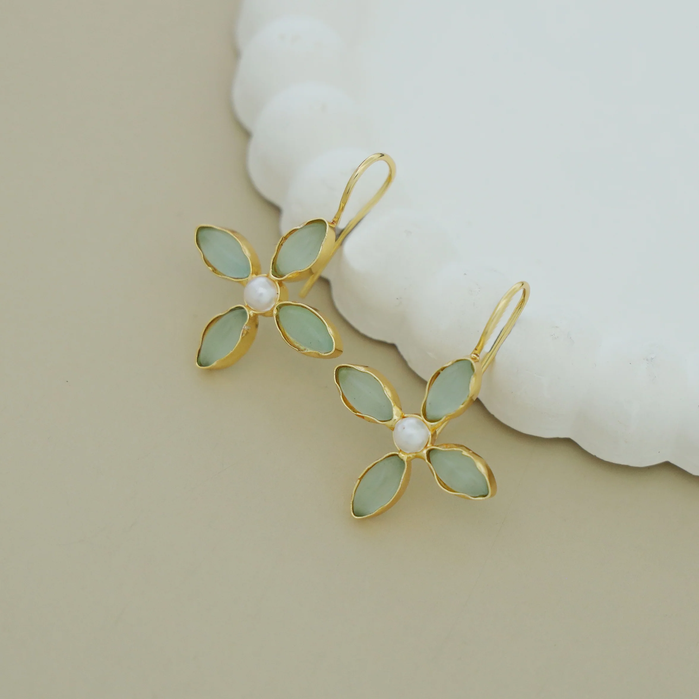 Nimi Tetra Petal Pearl Glossy Drop - Image 6