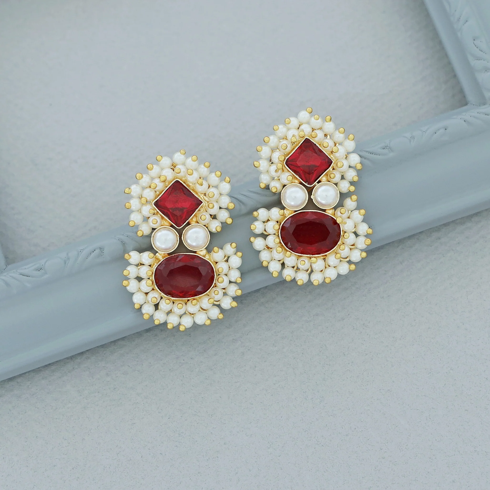 Nimora Dual Glossy Cluster Pearl Earring - Image 10