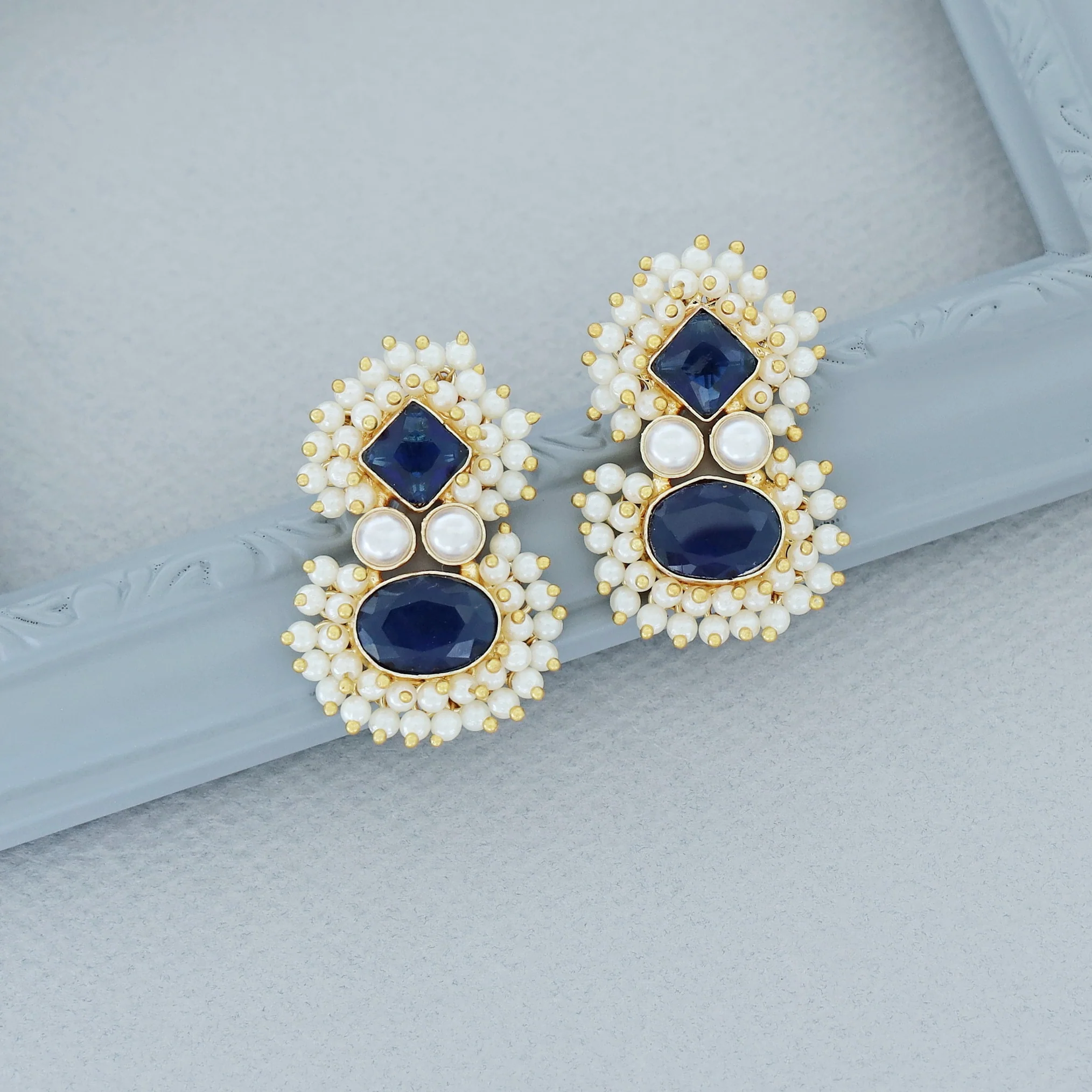 Nimora Dual Glossy Cluster Pearl Earring - Image 11