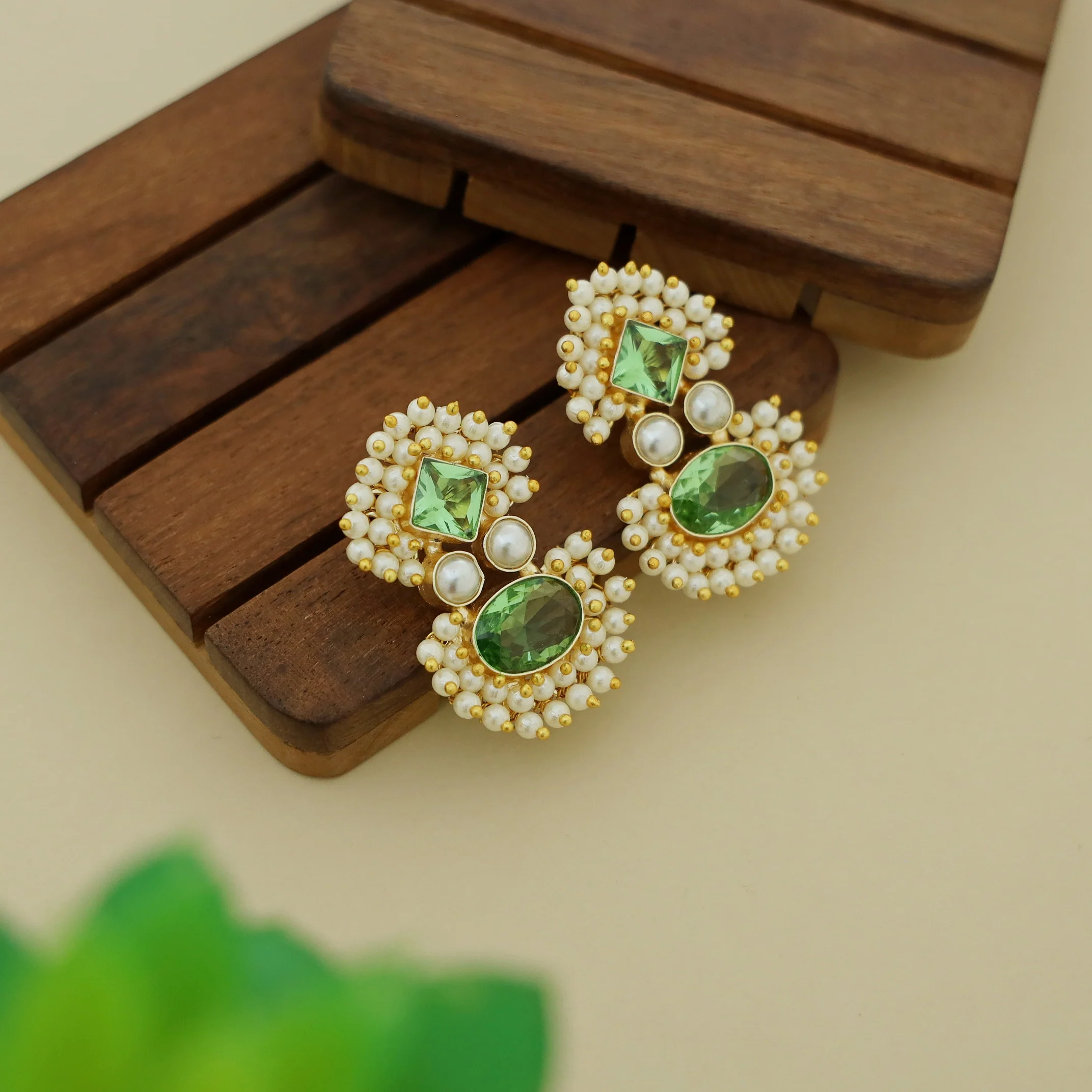 Nimora Dual Glossy Cluster Pearl Earring - Image 6