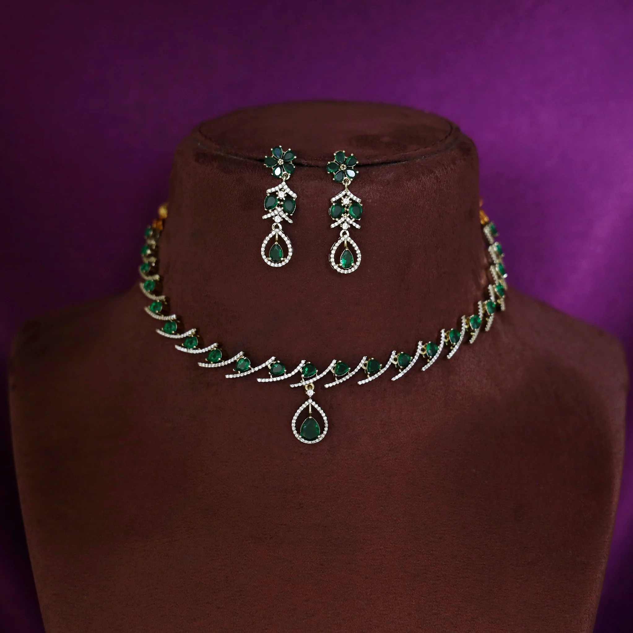 Nisa Curvy Stick Glossy Drop AD Stone Short Neckpiece With Earring - Image 2