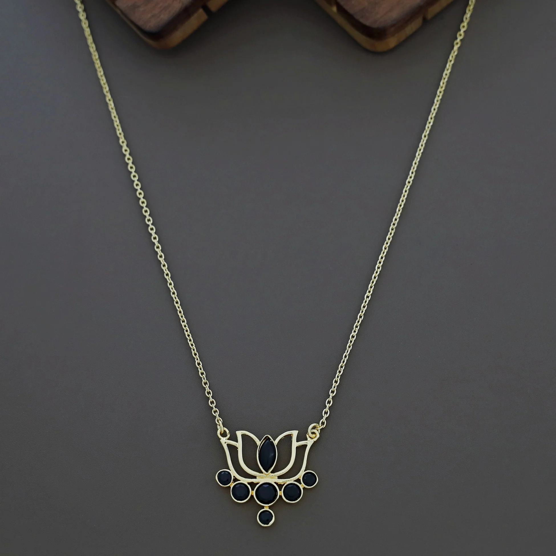 Nisha Golden Lotus Glossy Neckpiece - Image 5