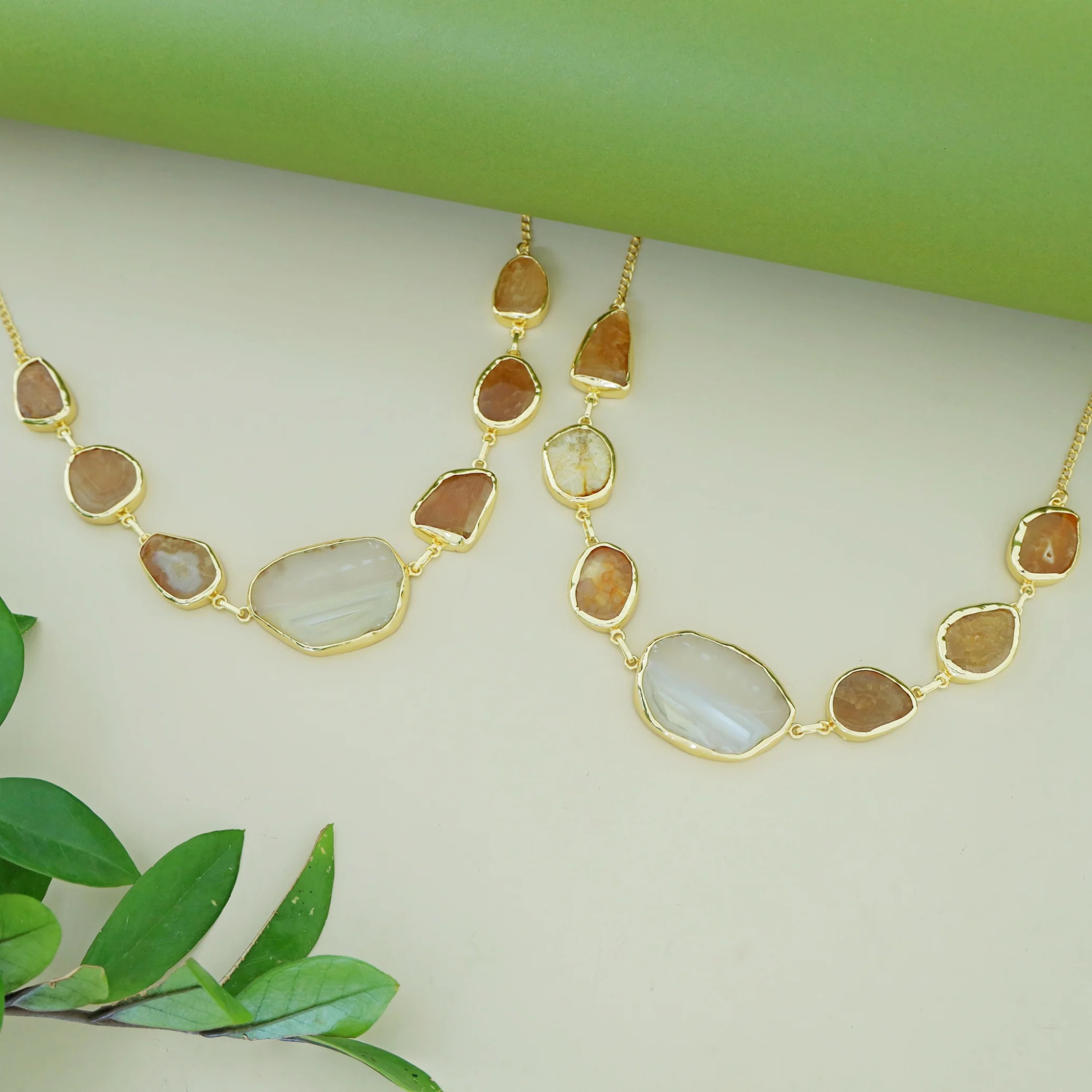Nishka Agate Neckpiece - Image 11