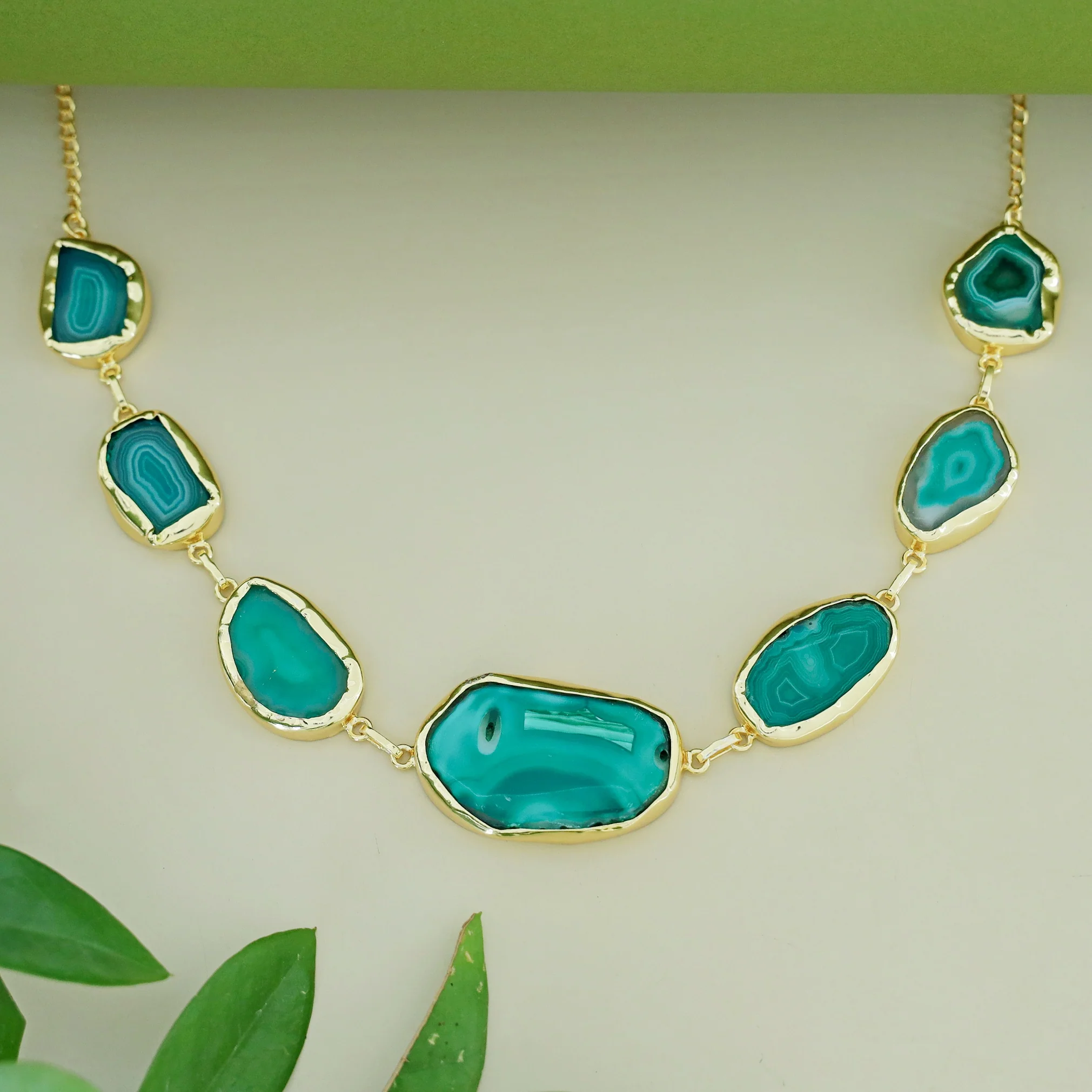 Nishka Agate Neckpiece - Image 8
