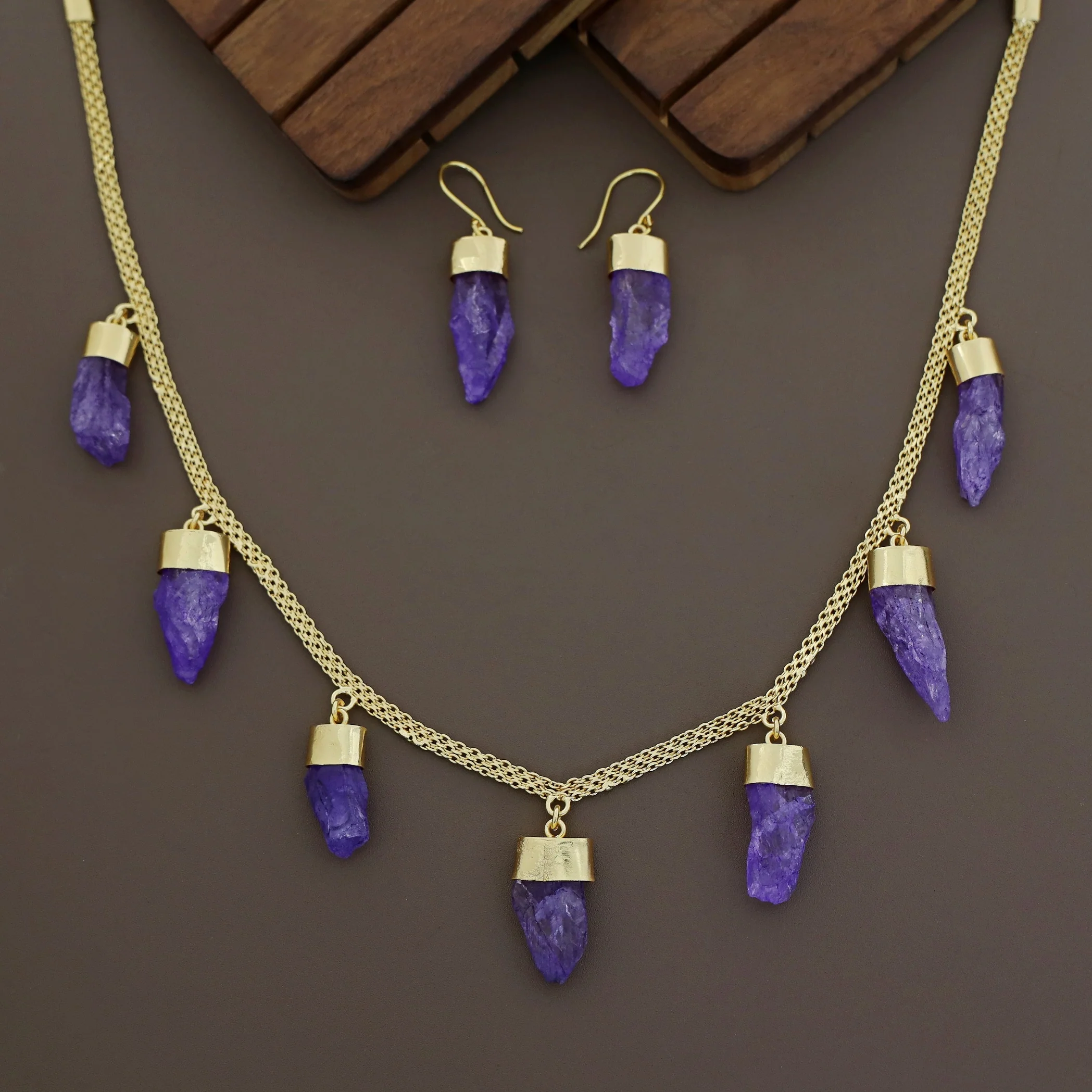 Niska Dyed Stone Neckpiece With Earring - Image 5