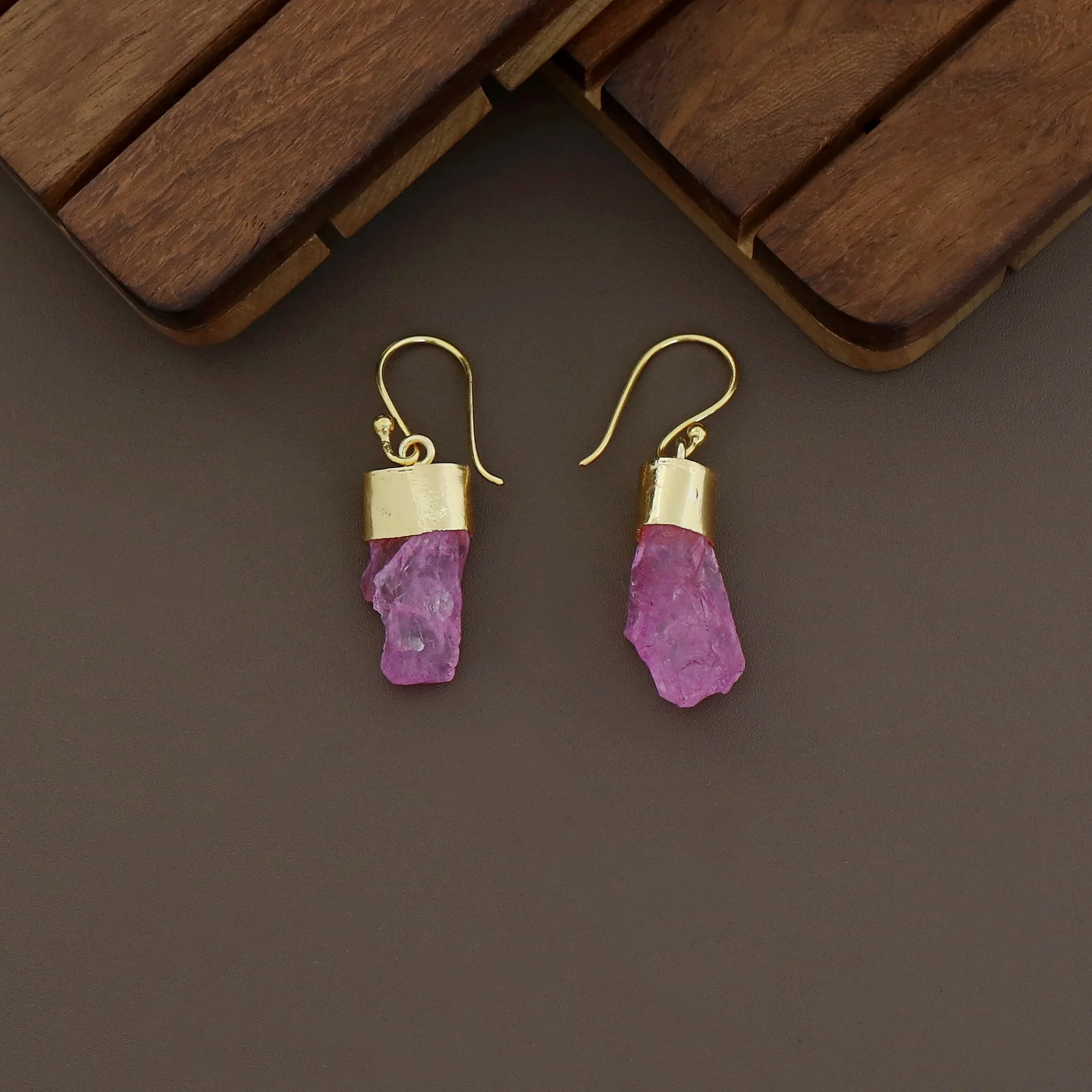 Niska Dyed Stone Neckpiece With Earring - Image 8