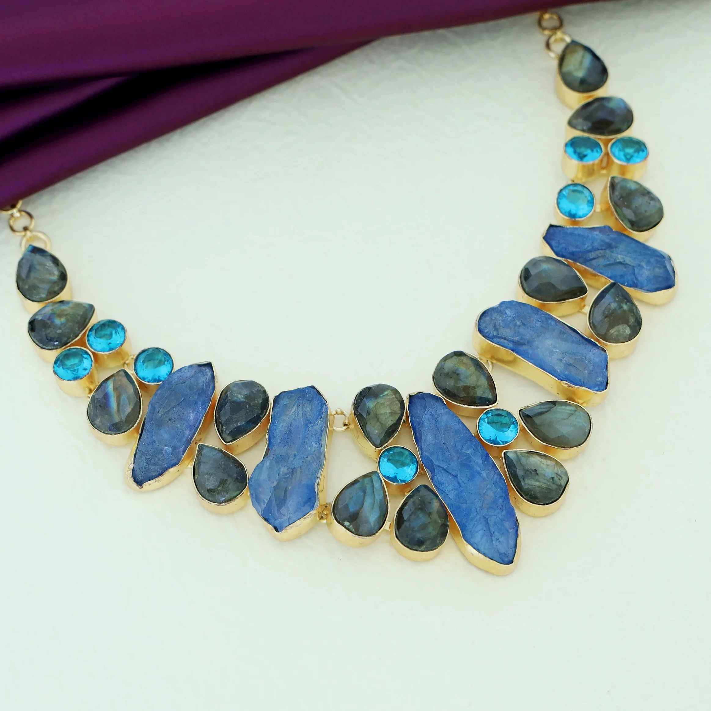 Nithiya Neckpiece - Image 3