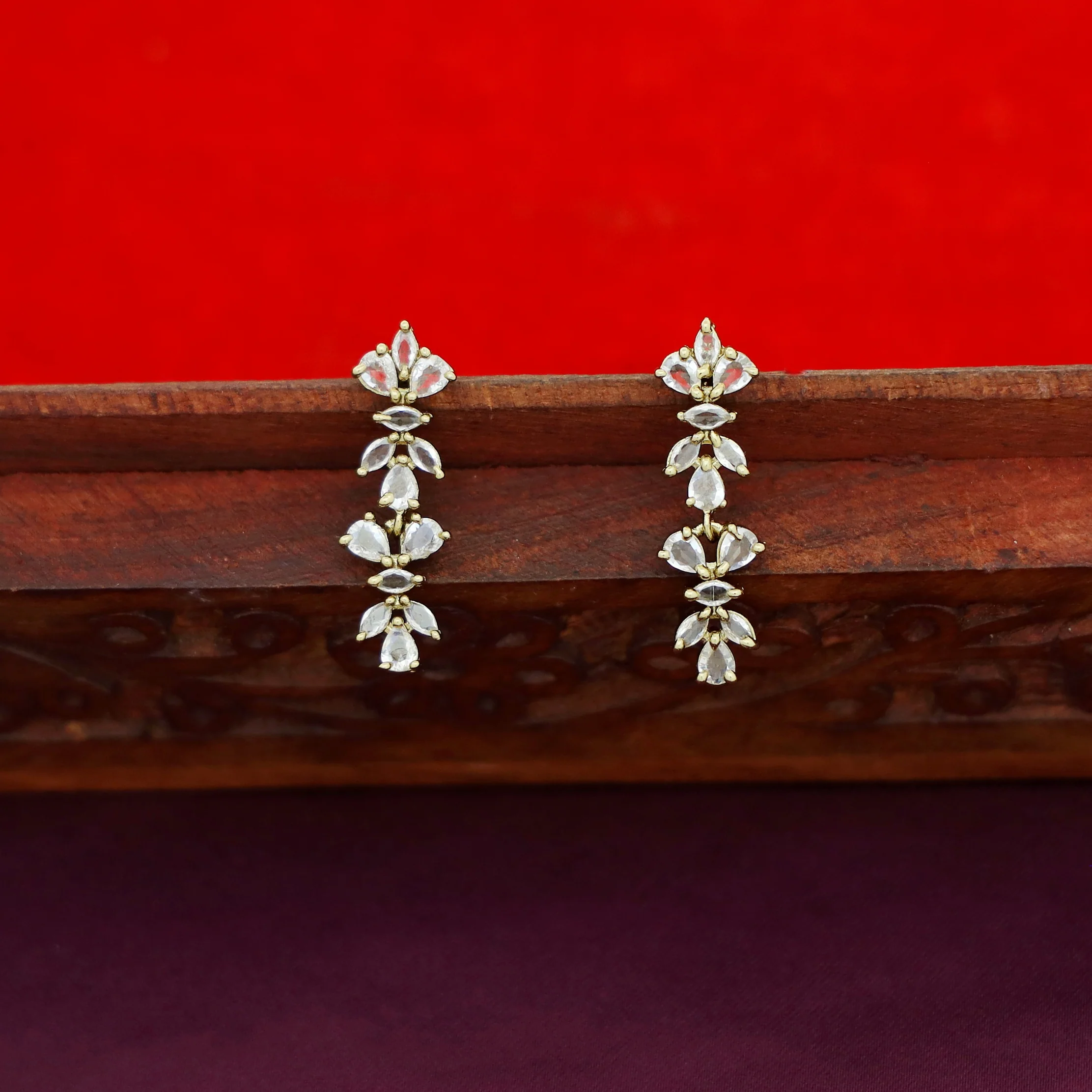 Nivedhya Mini Short Neckpiece With Earring - Image 3