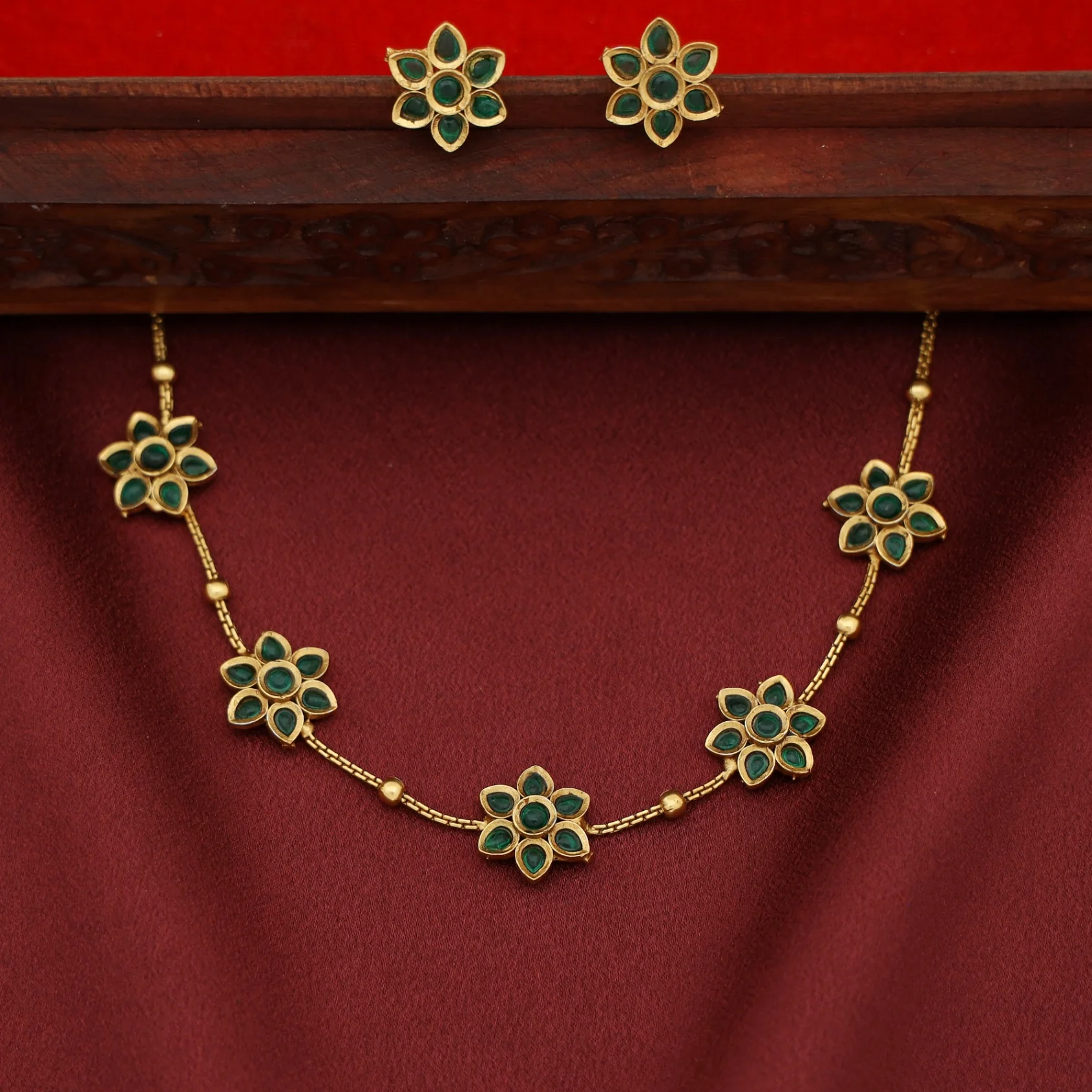 Nivisha Flower Choker With Stud - Image 2