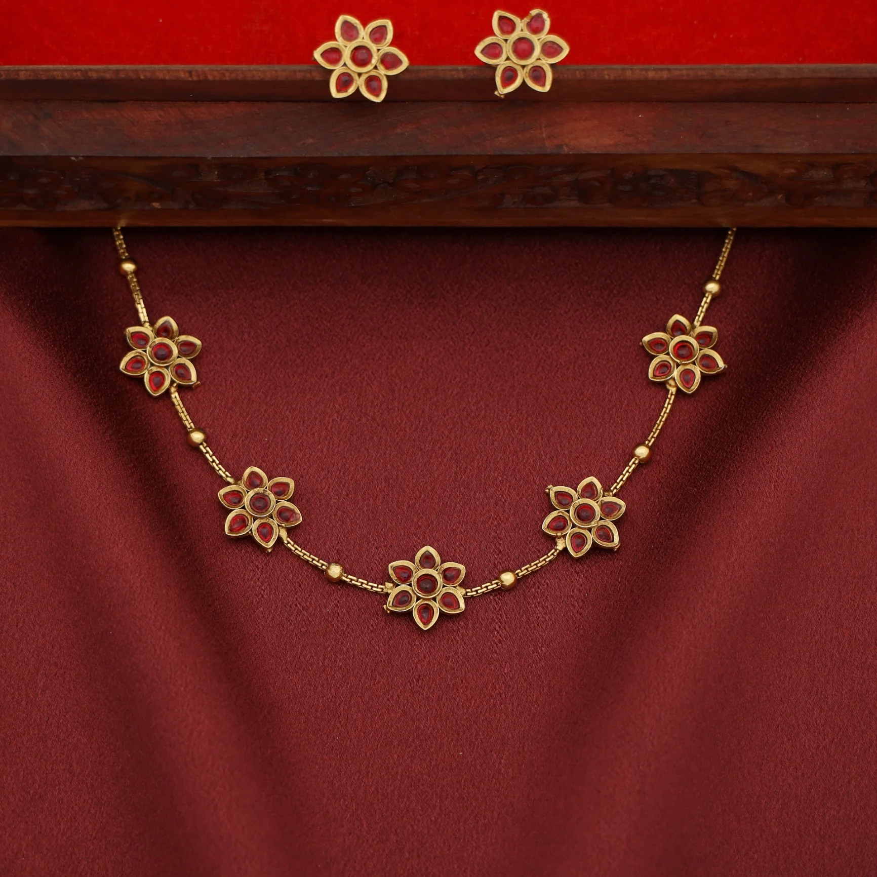 Nivisha Flower Choker With Stud - Image 3