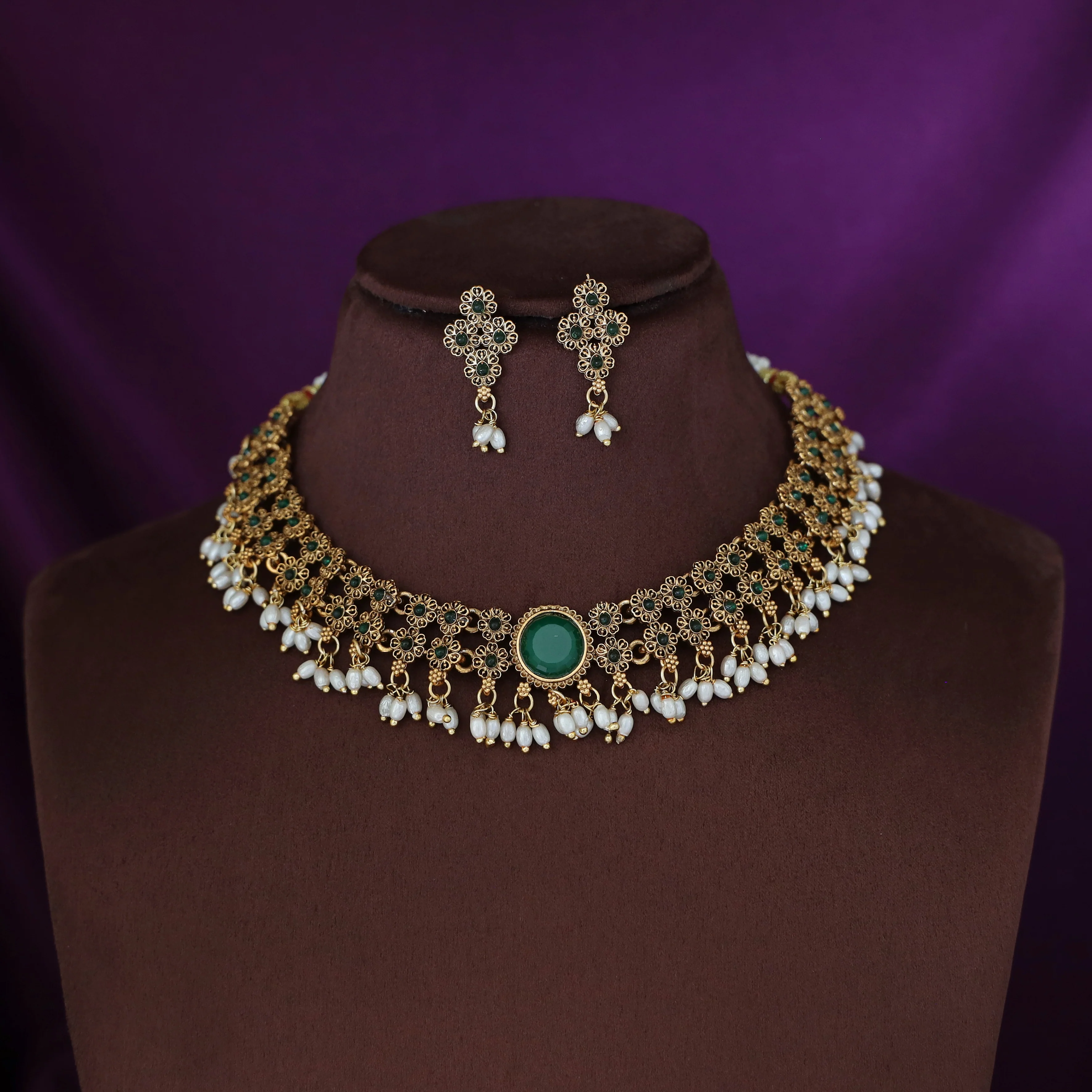 Nivithika Floral Rice Pearl Short Neckpiece with Earring - Image 6
