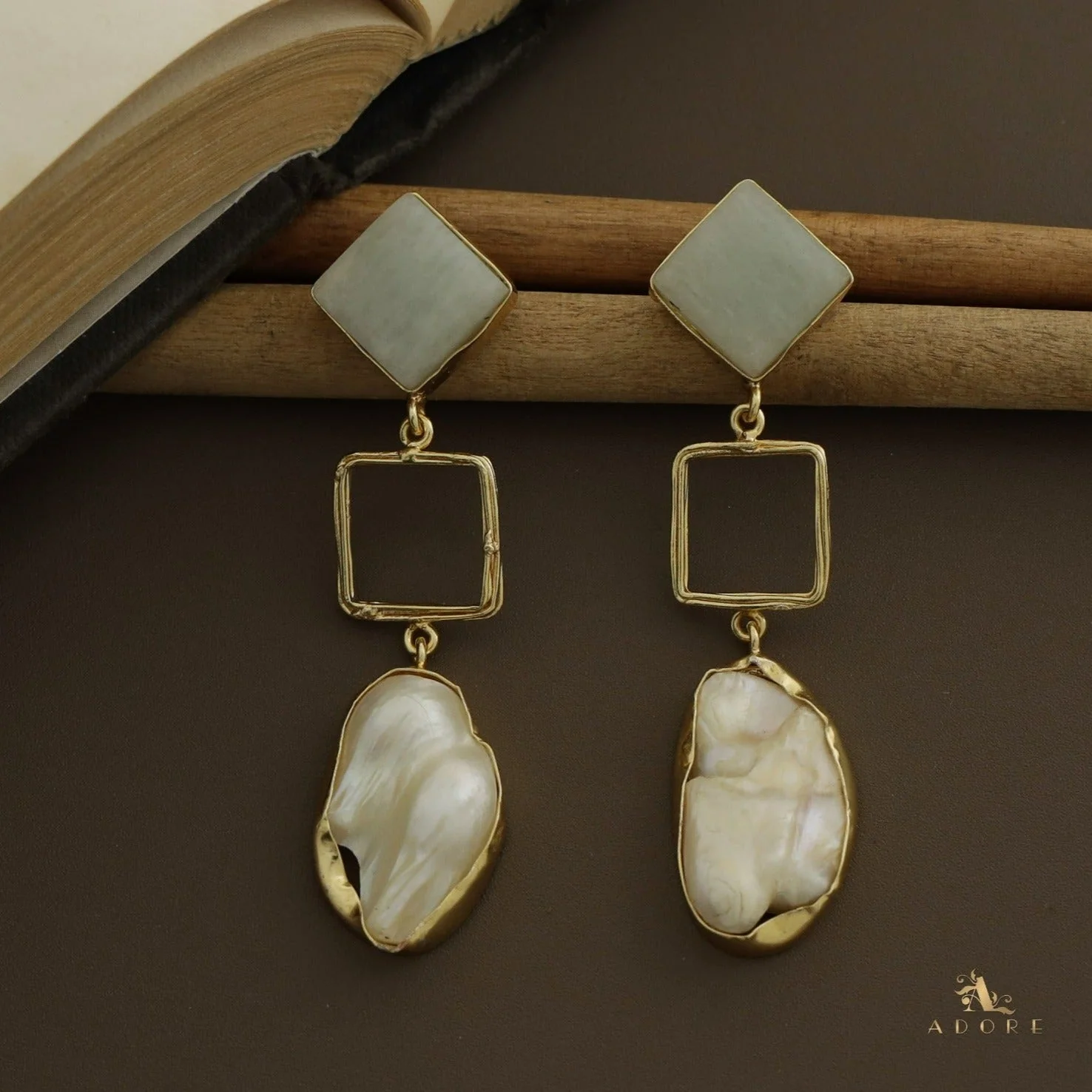 Niya Raw Stone Diamondina Baroque Earring - Image 10