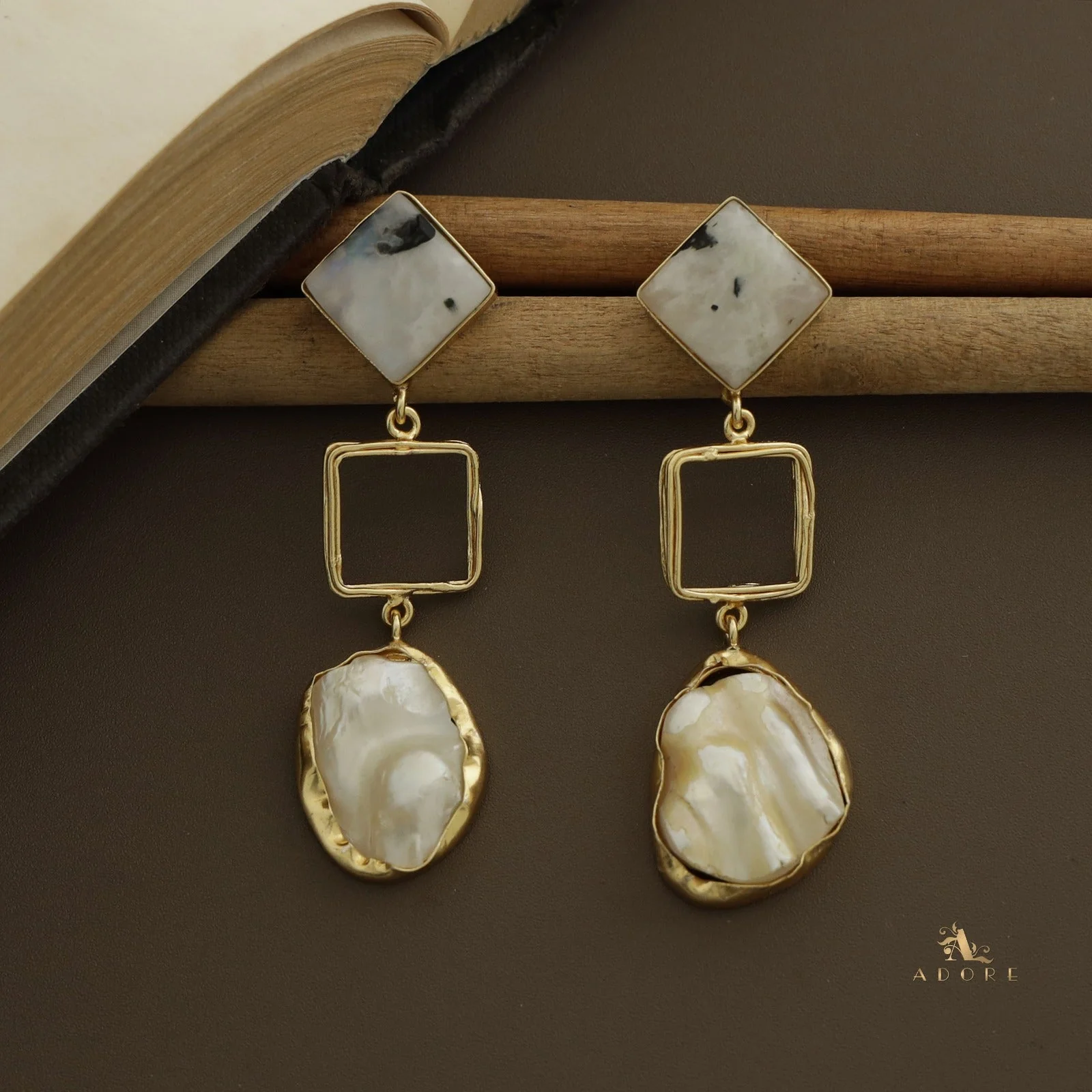 Niya Raw Stone Diamondina Baroque Earring - Image 13