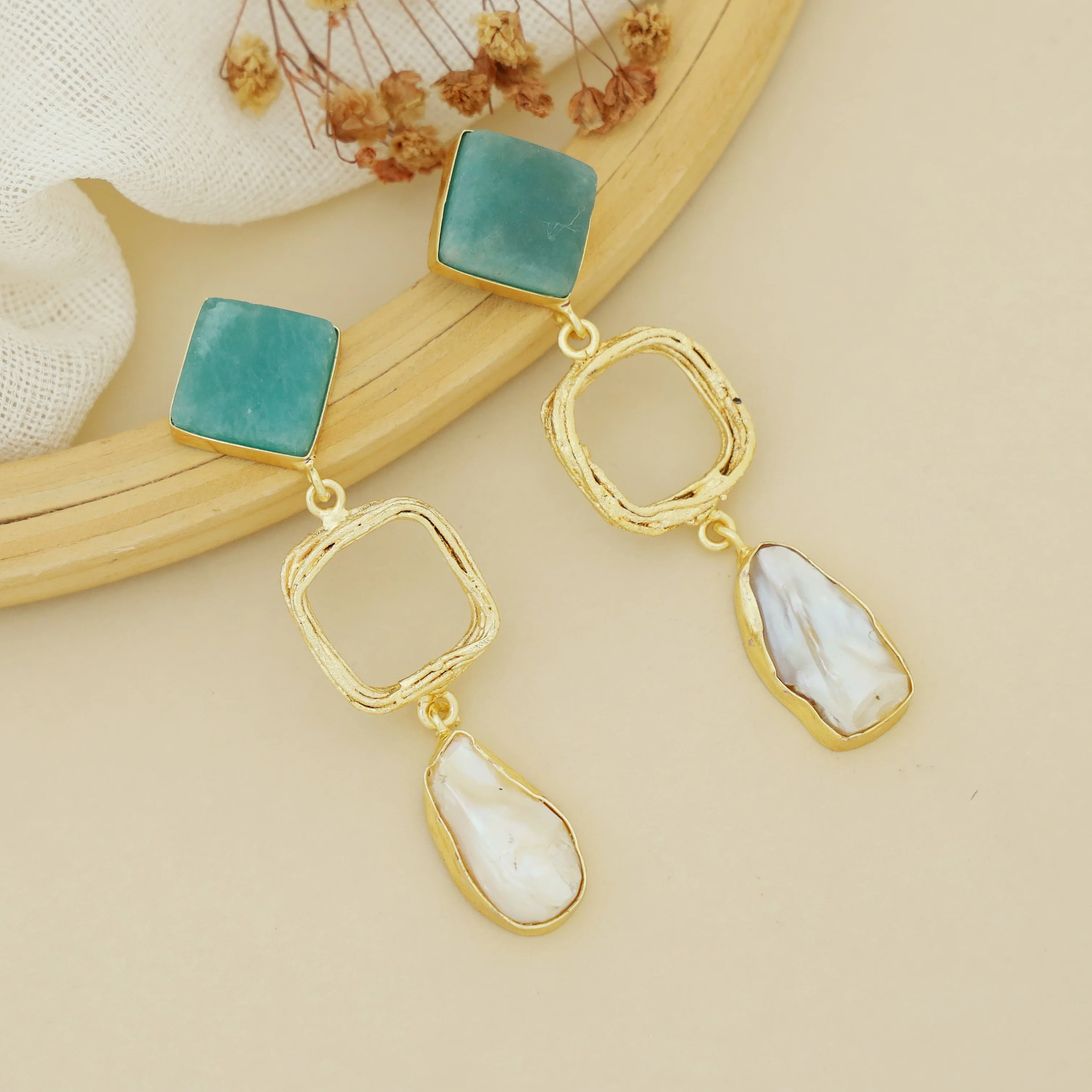 Niya Raw Stone Diamondina Baroque Earring - Image 2