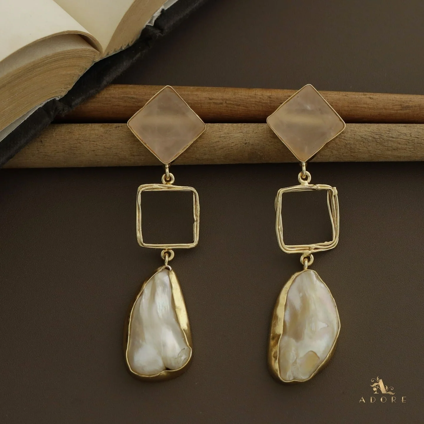 Niya Raw Stone Diamondina Baroque Earring - Image 22