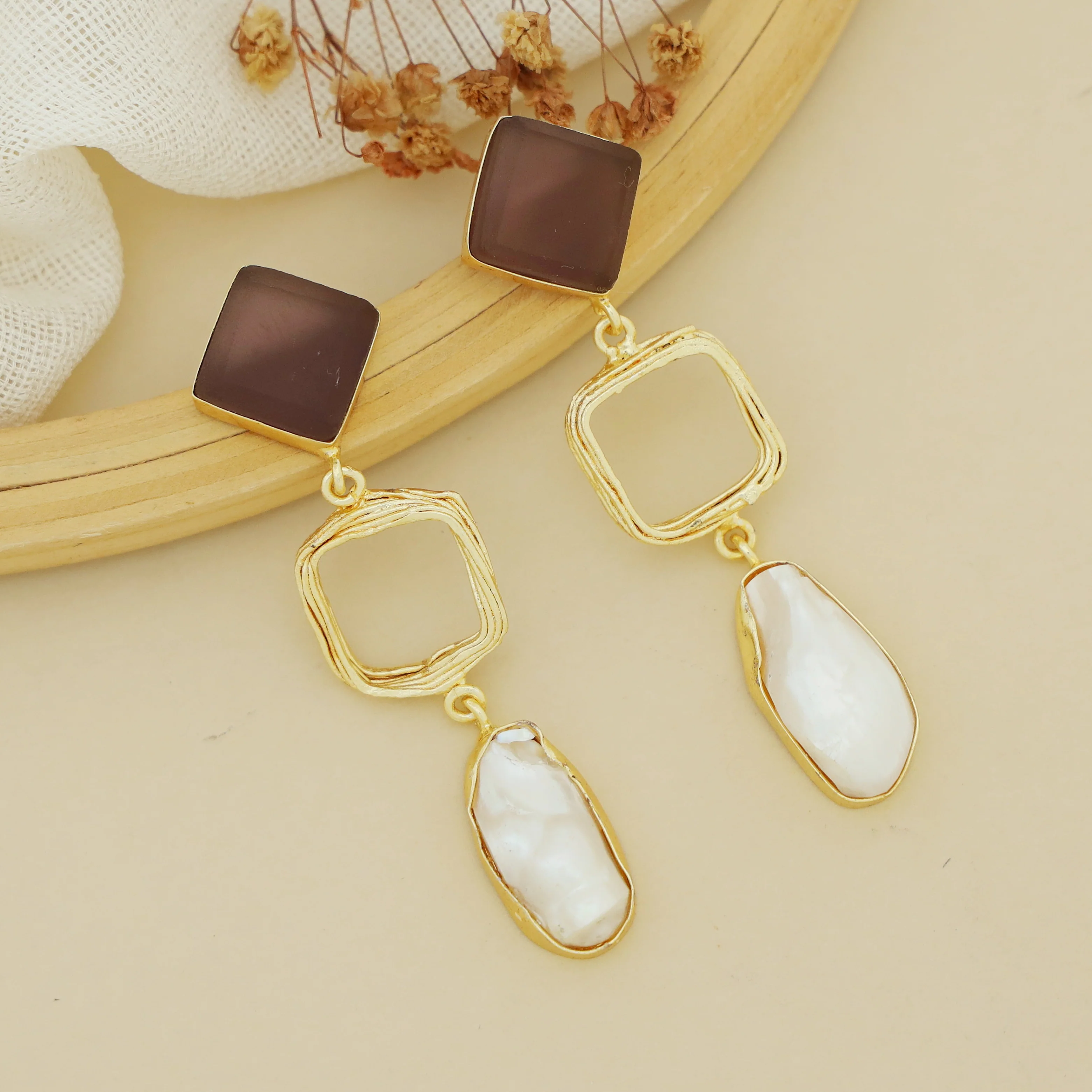 Niya Raw Stone Diamondina Baroque Earring - Image 6
