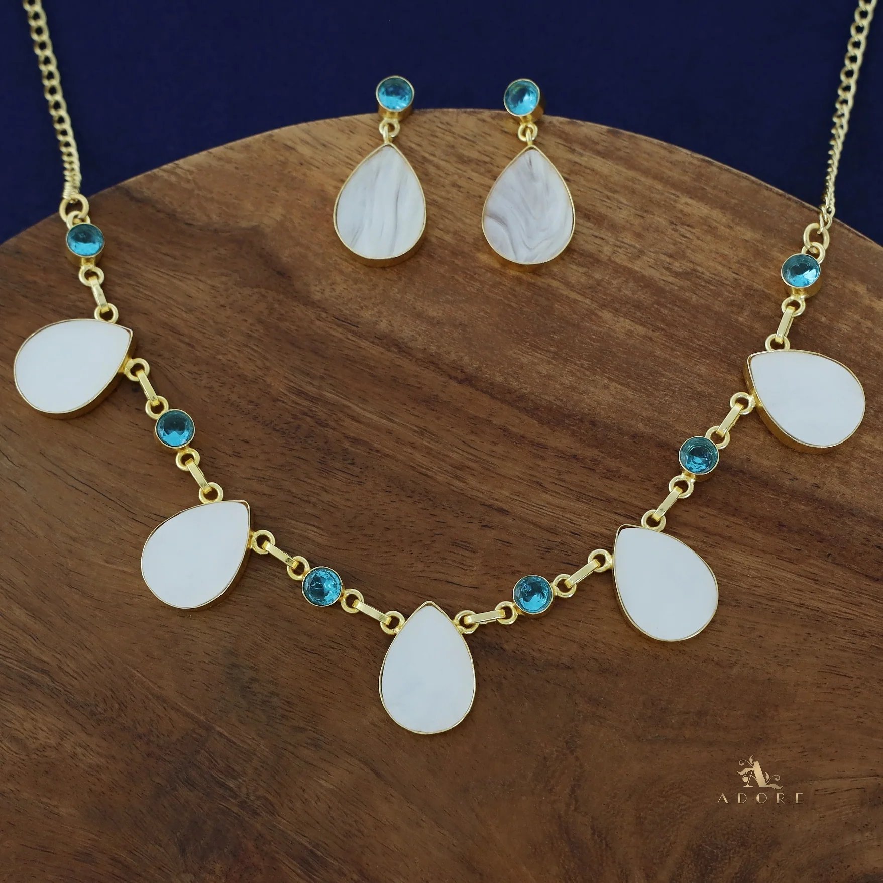 Nora Glossy + MOP Neckpiece With Earring - Image 2