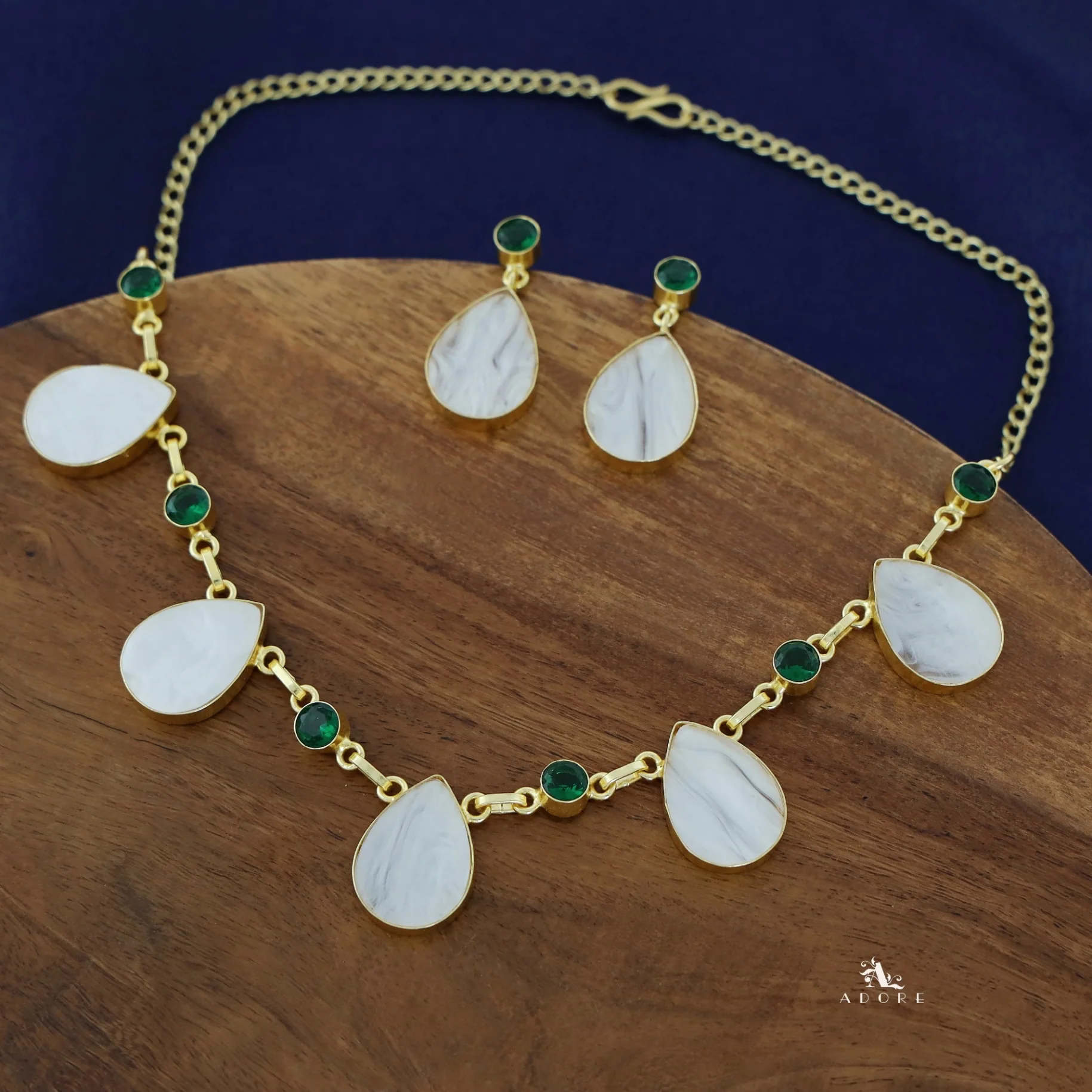 Nora Glossy + MOP Neckpiece With Earring - Image 7