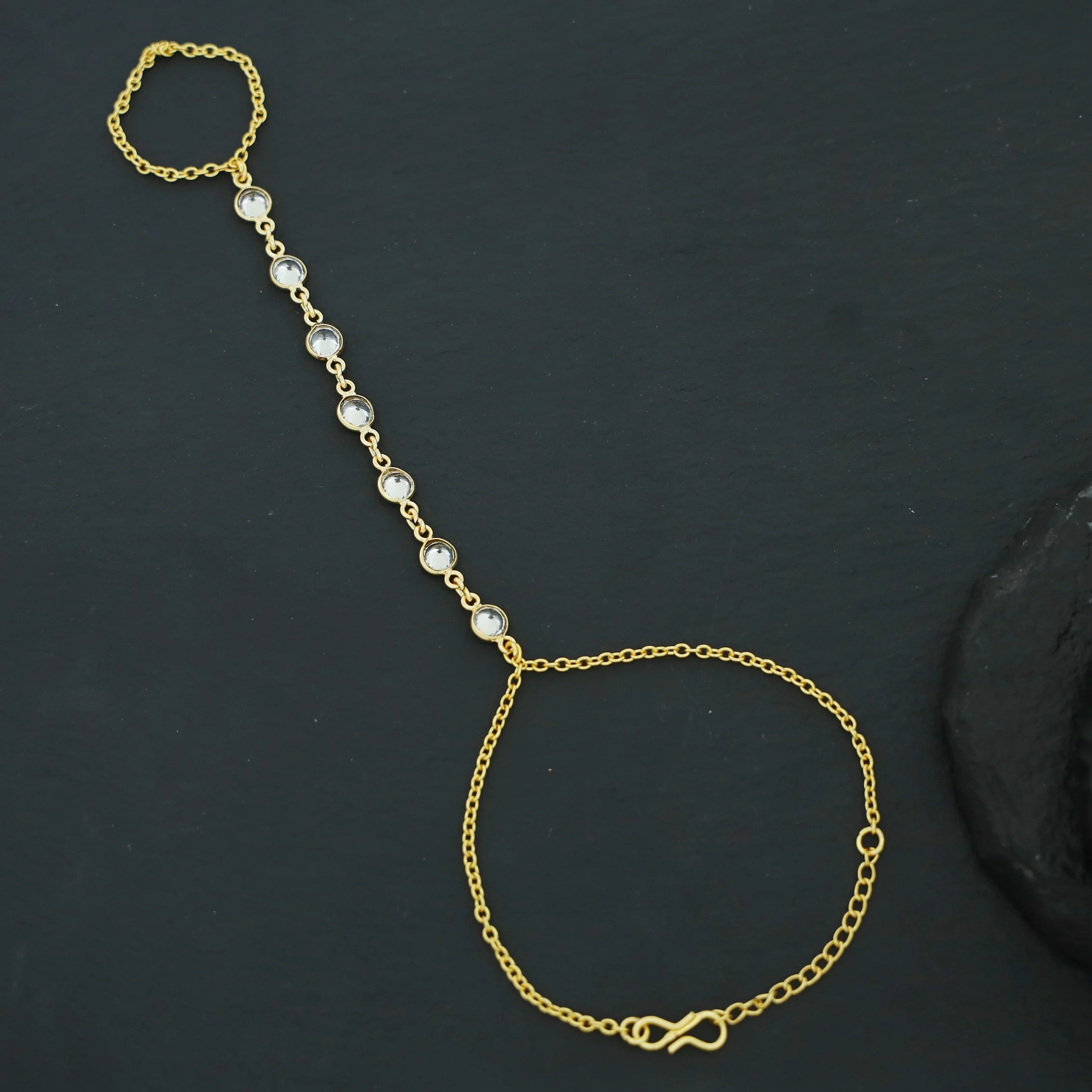 Norah Golden Chainy Round Stone Hathphool - Image 2