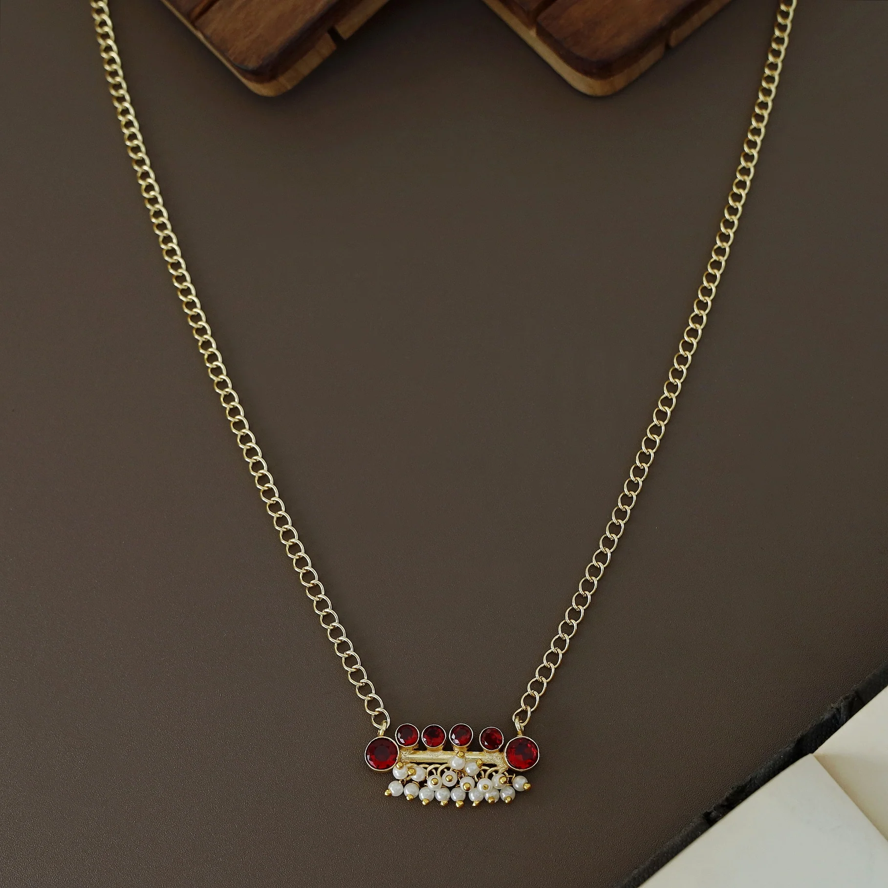 Noriya Golden Six Circle Glossy Stone Neckpiece - Image 4