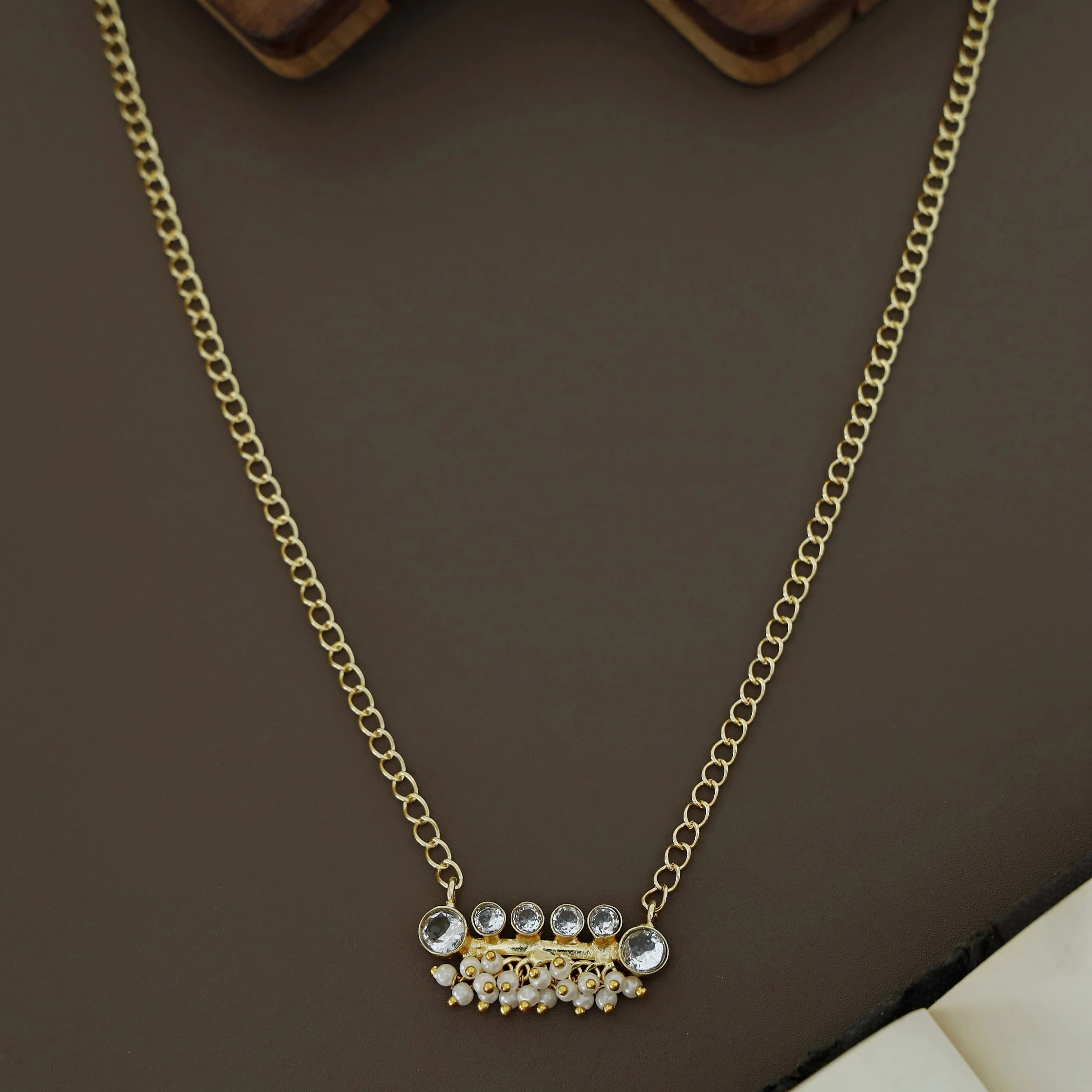 Noriya Golden Six Circle Glossy Stone Neckpiece - Image 5